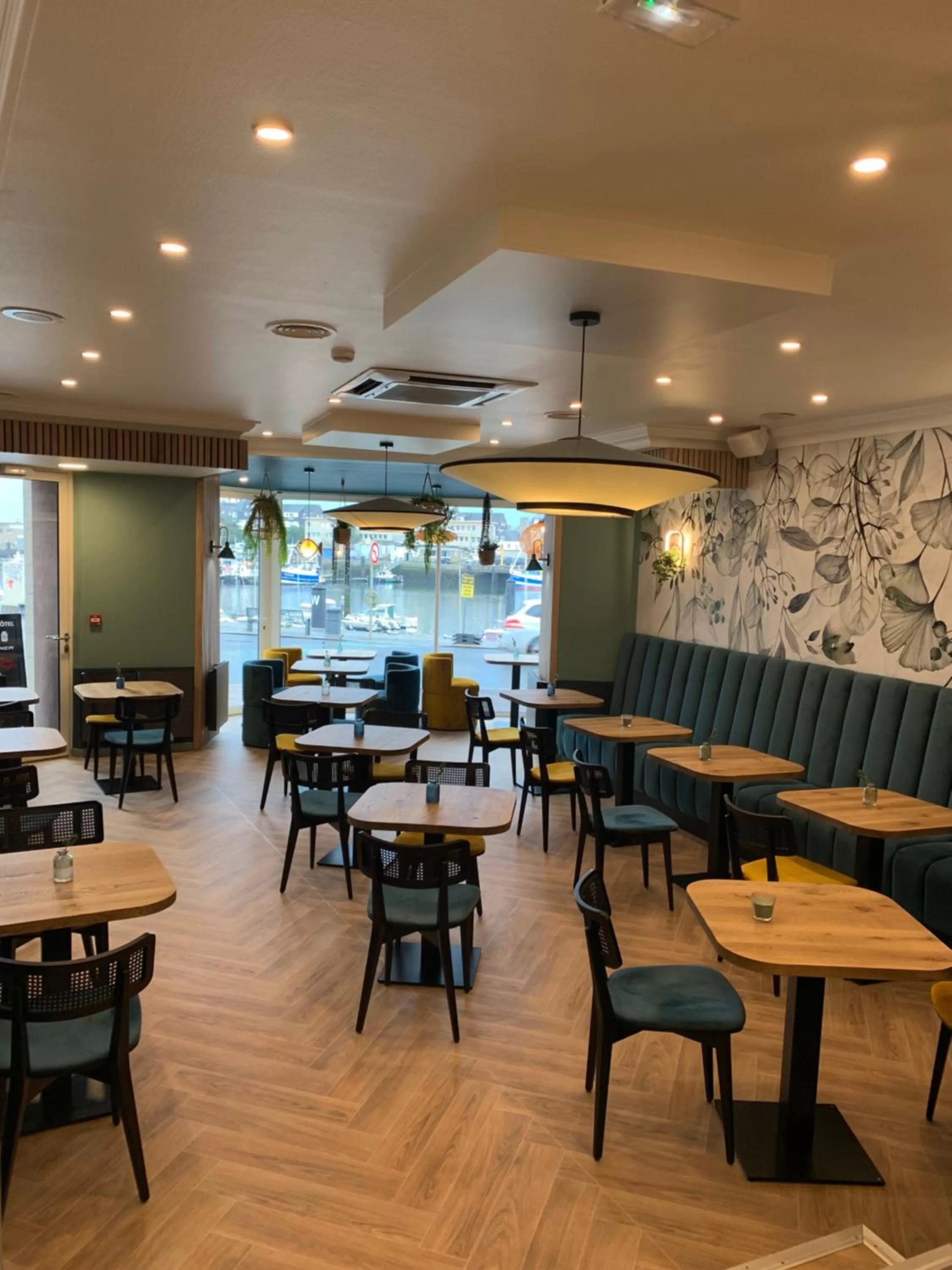 Breakfast in Ambassadeur Hotel - Cherbourg Port de Plaisance