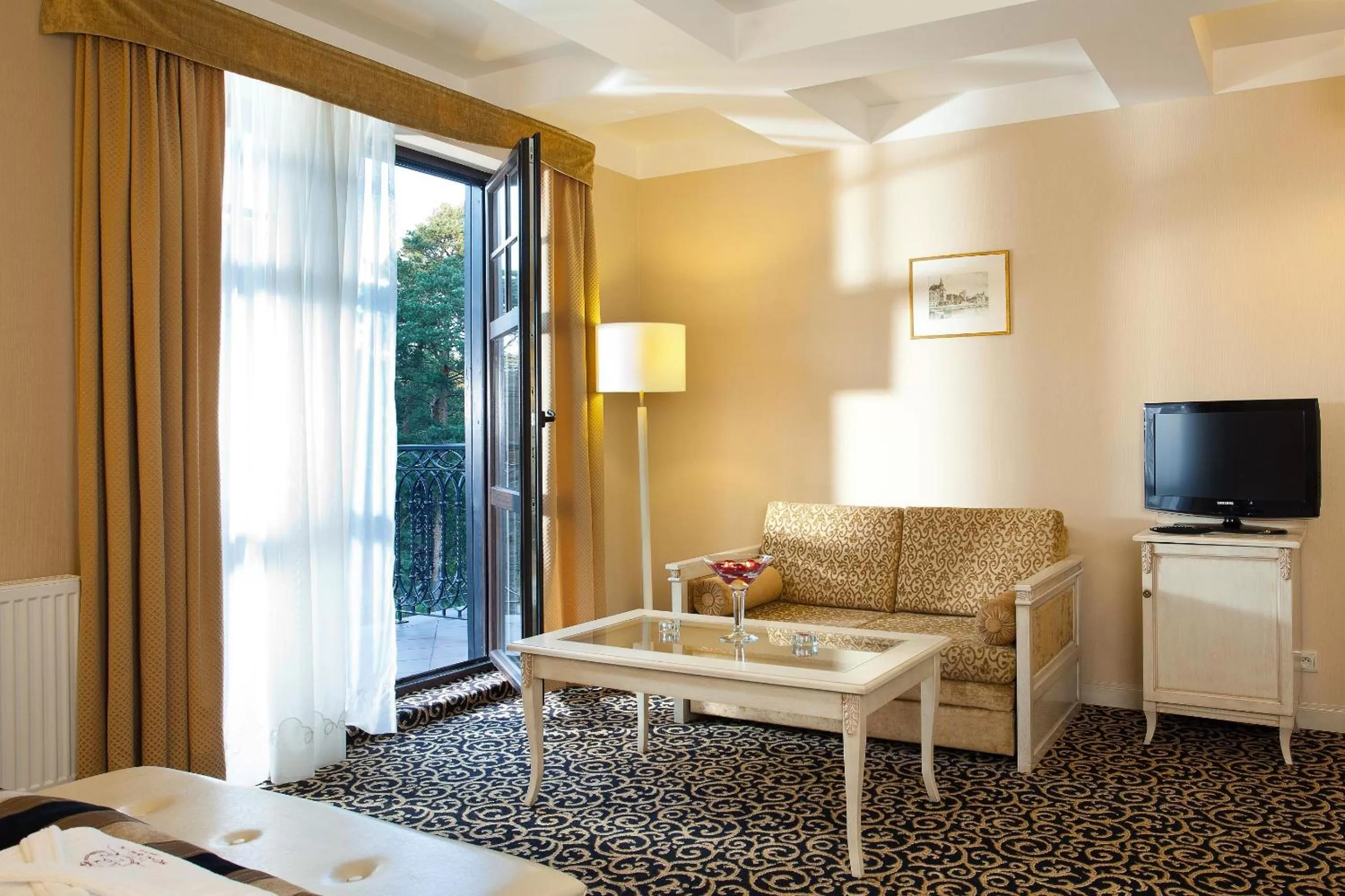 TV and multimedia, Bed in Hotel Royal Baltic 4* Luxury Boutique