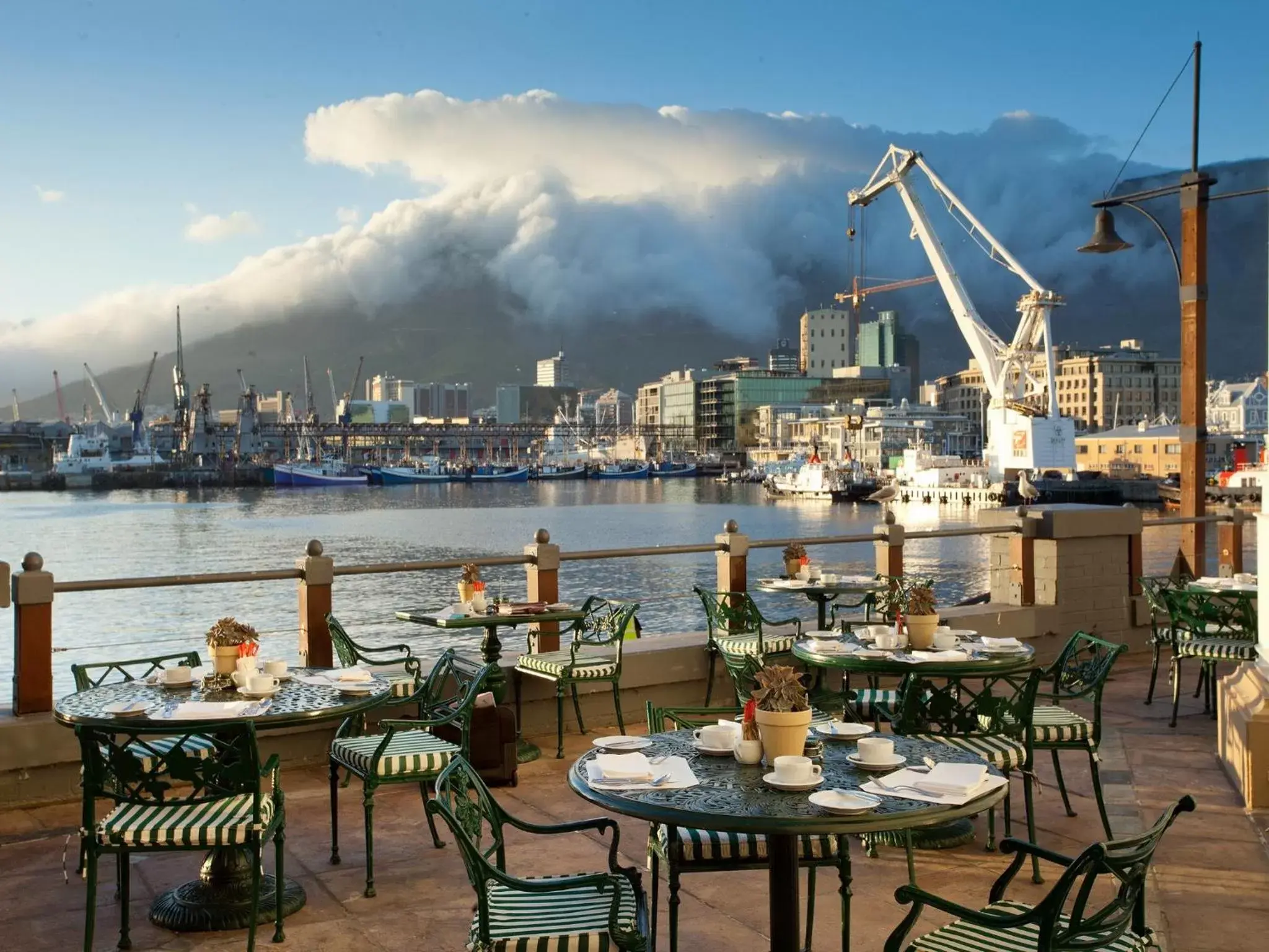 Restaurant/places to eat in The Table Bay Hotel