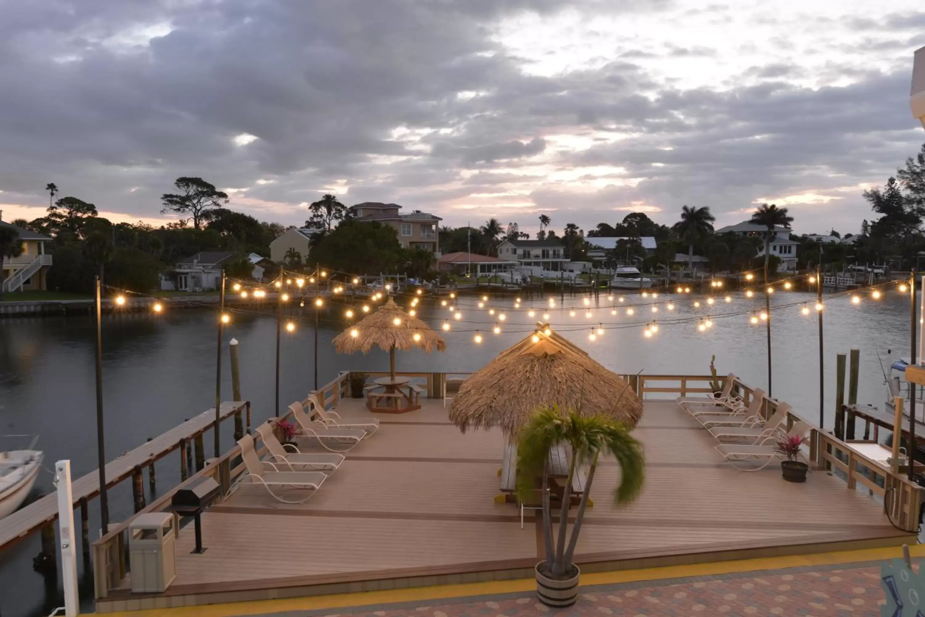 Patio in Bay Palms Waterfront Resort - Hotel and Marina