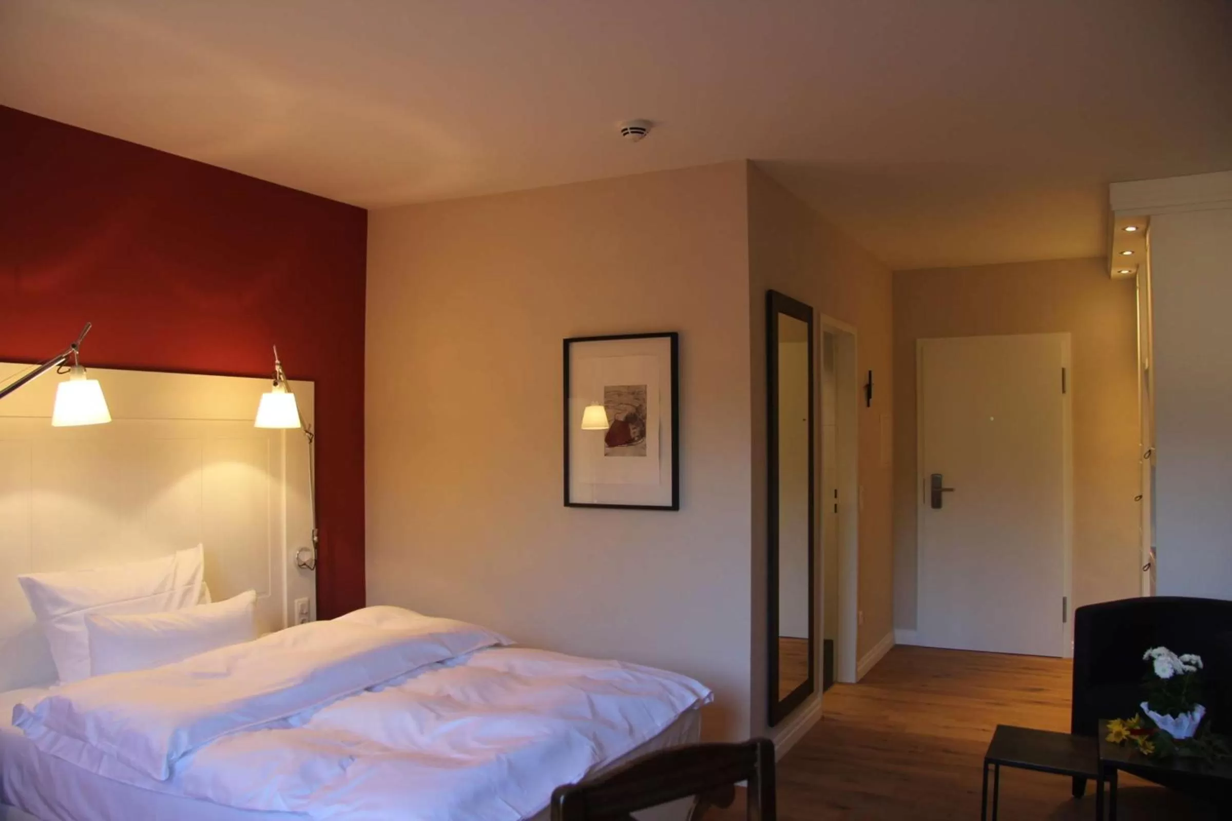 Photo of the whole room, Bed in Kloster Steinfeld Gästehaus