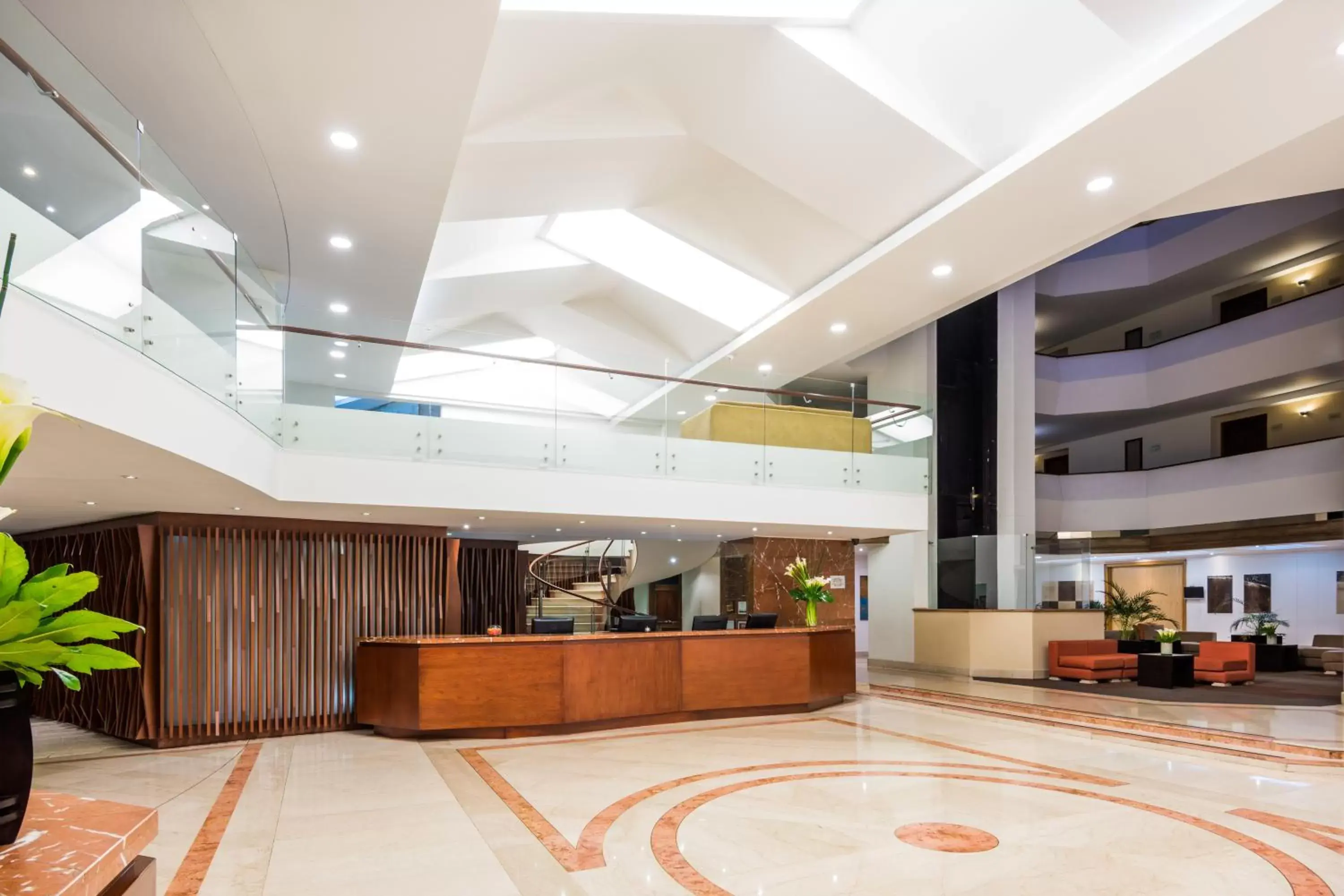 Lobby or reception, Lobby/Reception in Cosmos 100 Hotel & Centro de Convenciones - Hoteles Cosmos