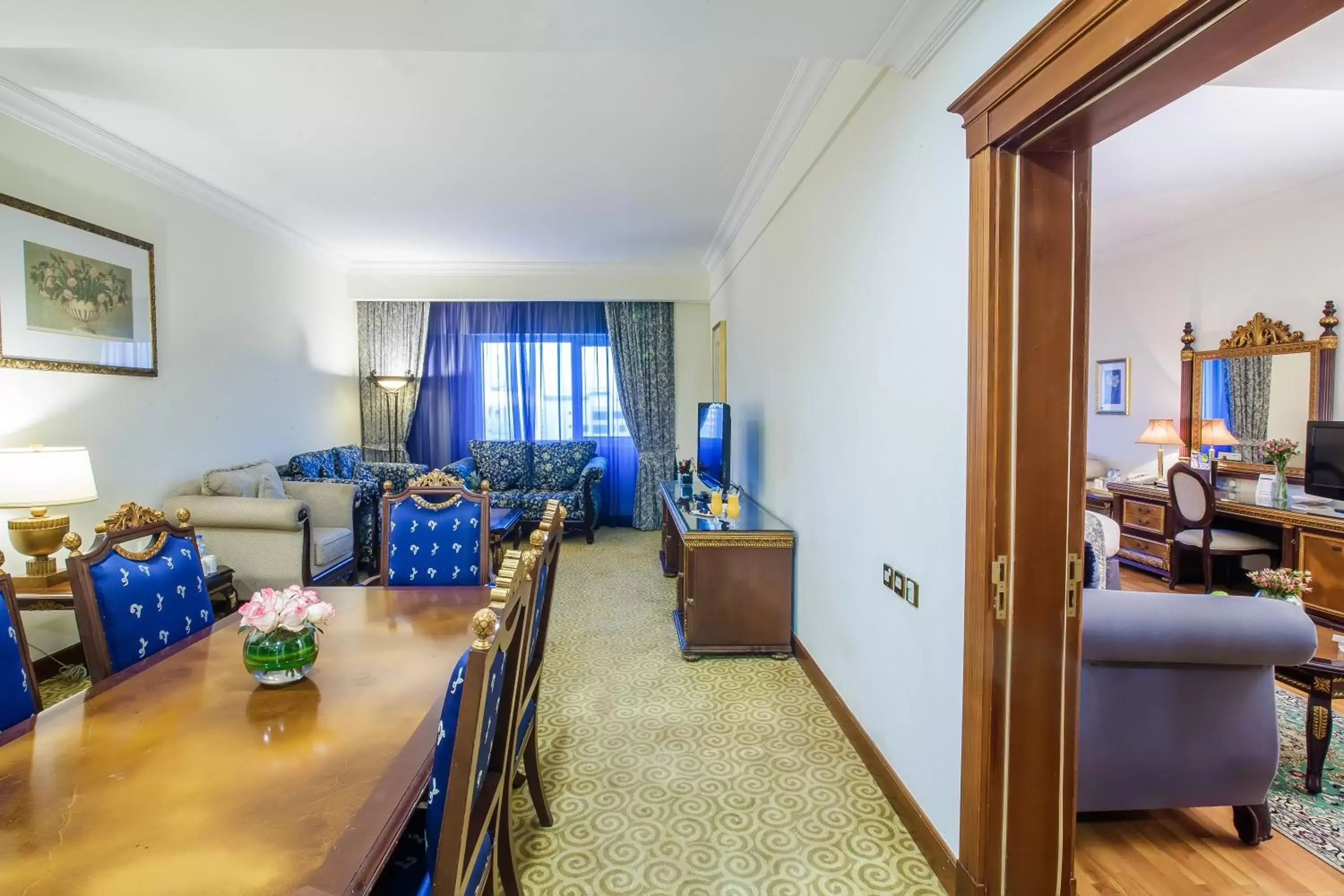 Living room, Seating Area in Grand Excelsior Hotel - Bur Dubai