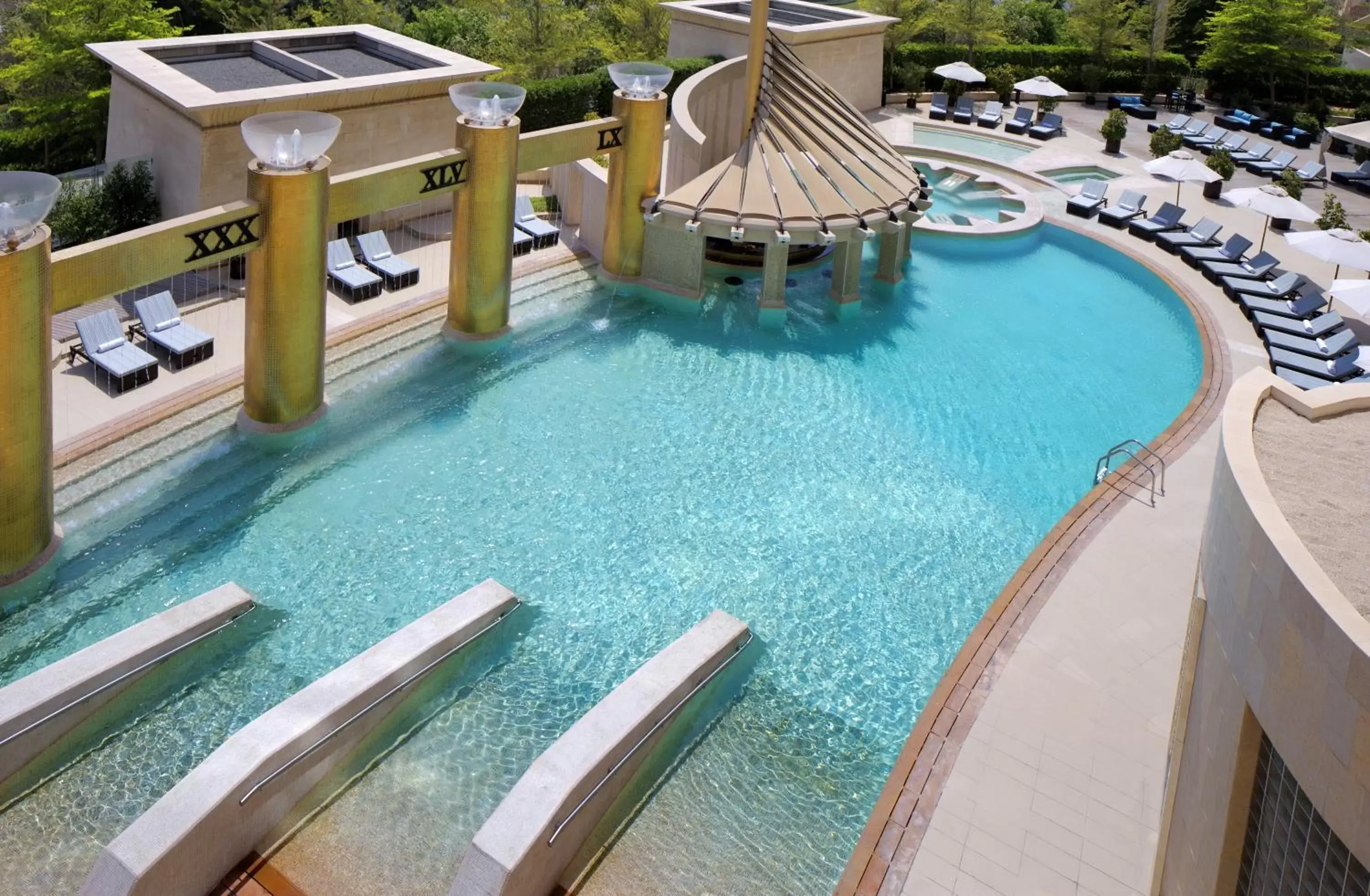Pool view, Swimming Pool in Raffles Dubai