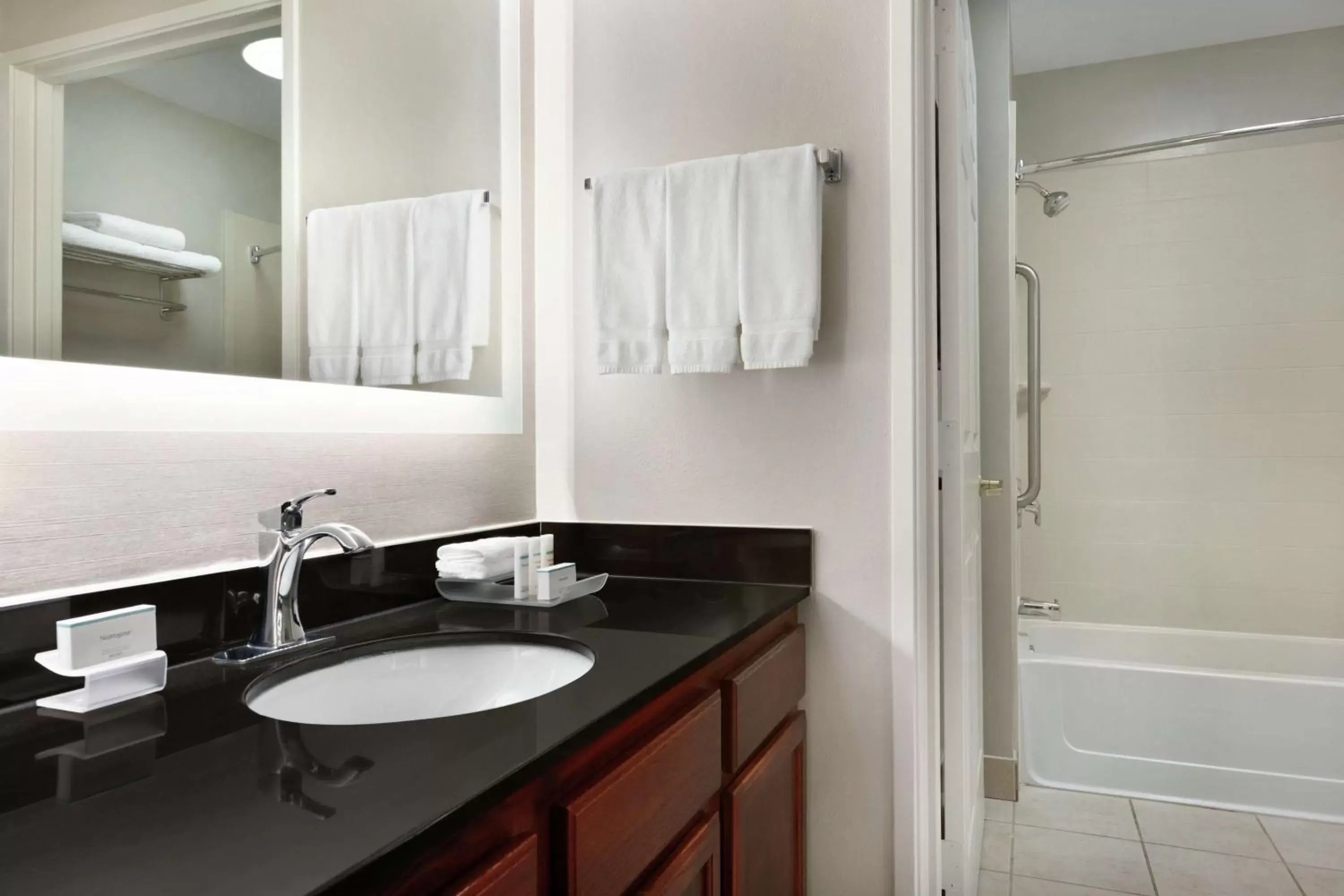 Bathroom in Homewood Suites by Hilton Columbus-Dublin