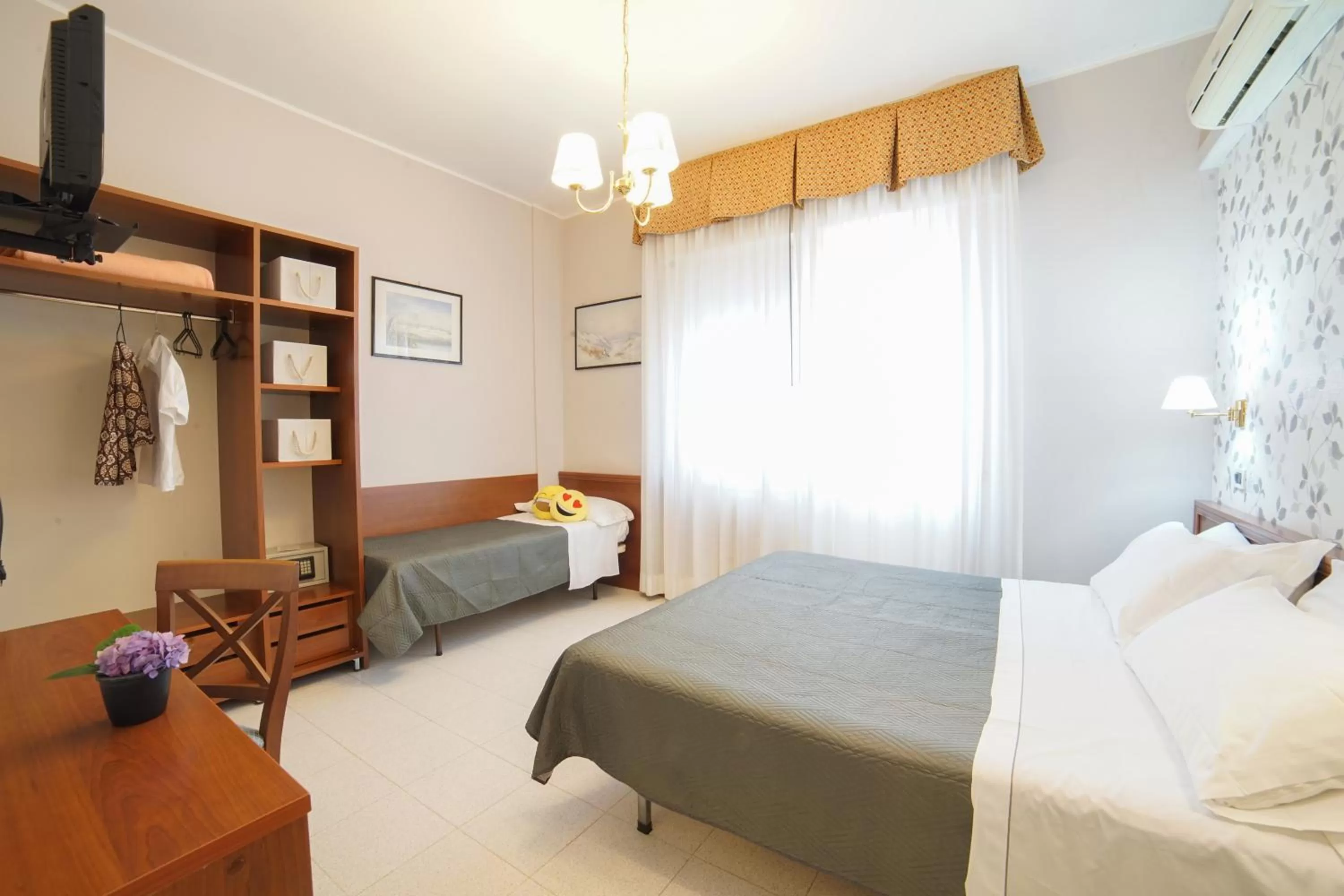 Bed in Hotel Marconi