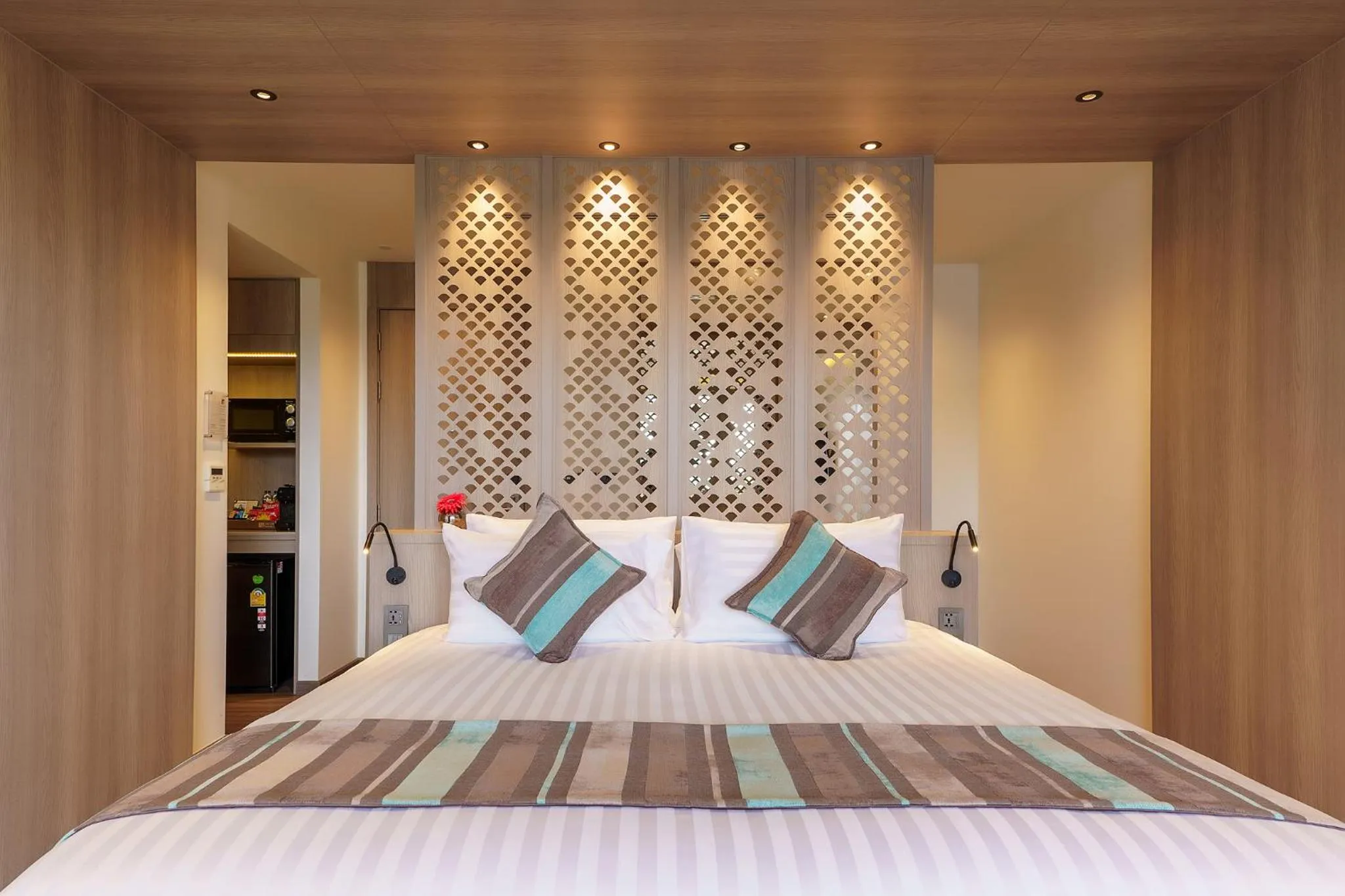 Bedroom, Bed in Fifth Pattaya Jomtien By Shiwalai Int