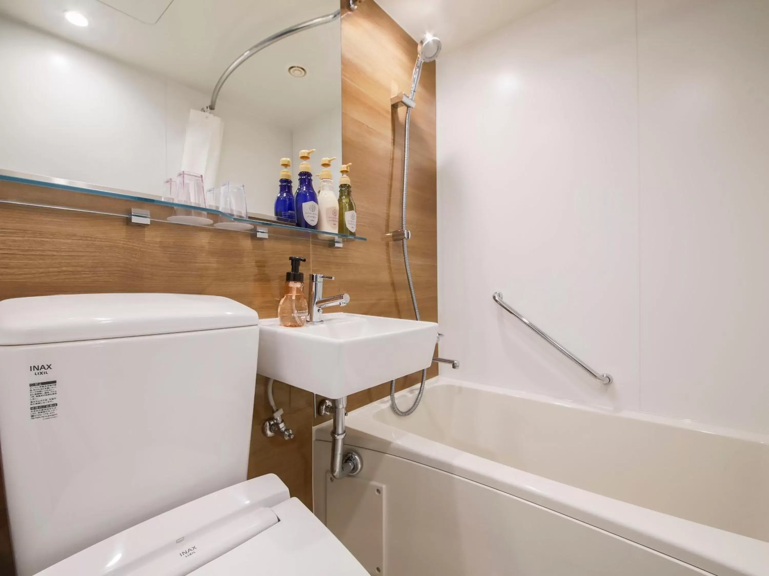 Standard Twin Room - single occupancy - Smoking in ART HOTEL Aomori Standard Twin Room - single occupancy - Smoking in ART HOTEL Aomori