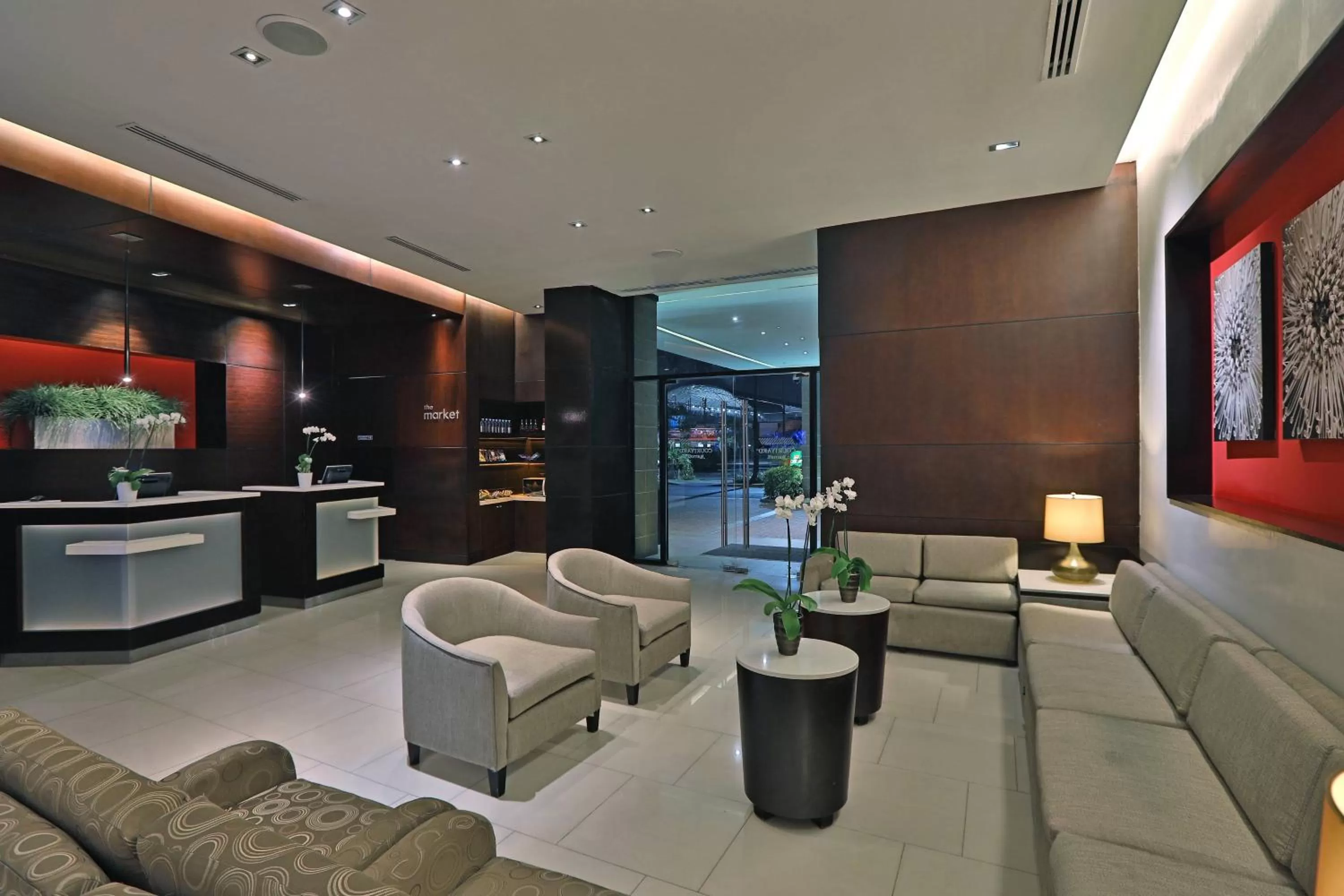 Lobby or reception in Courtyard by Marriott Panama Metromall