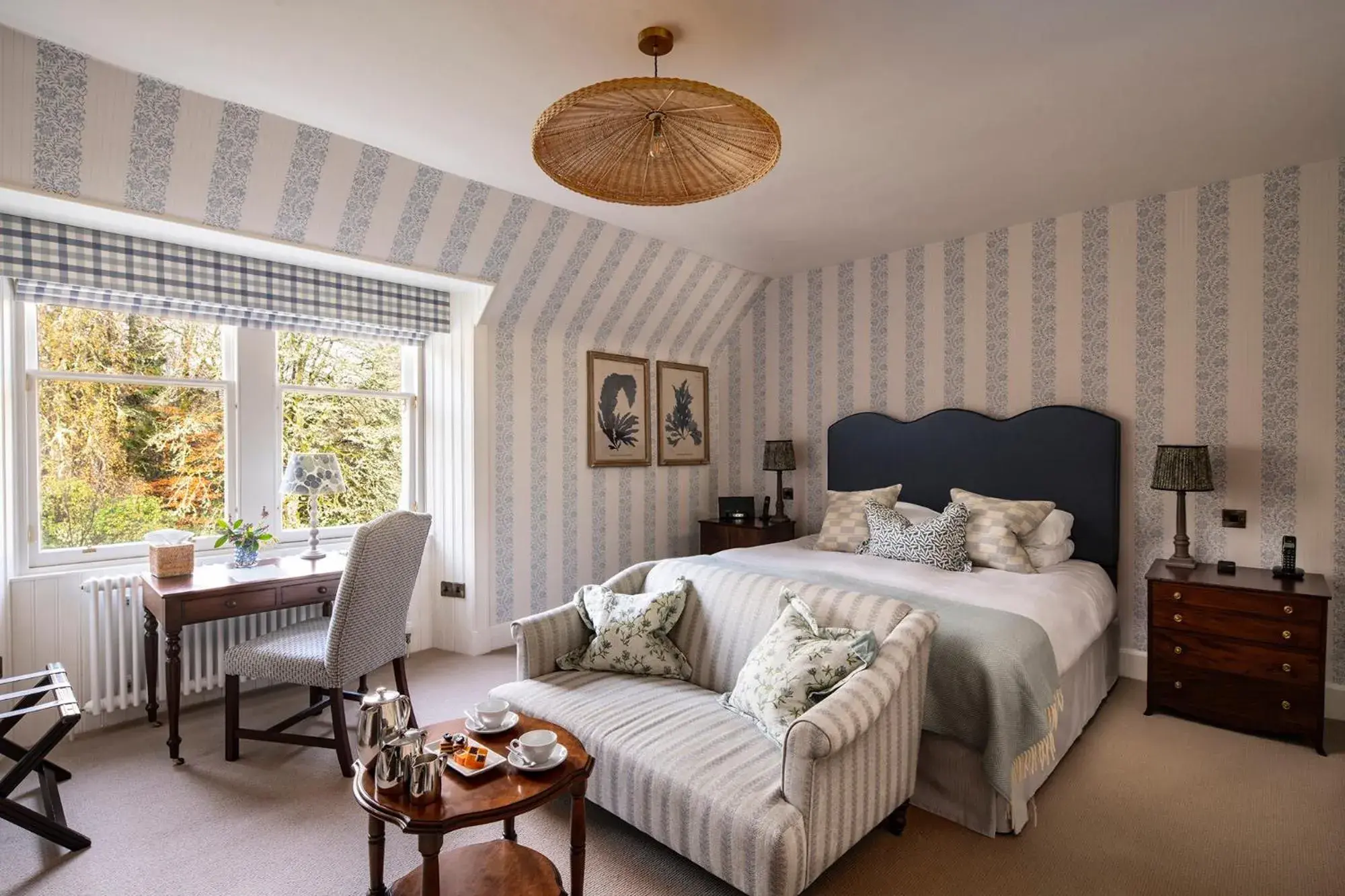 Cottage Room in Cromlix Cottage Room in Cromlix