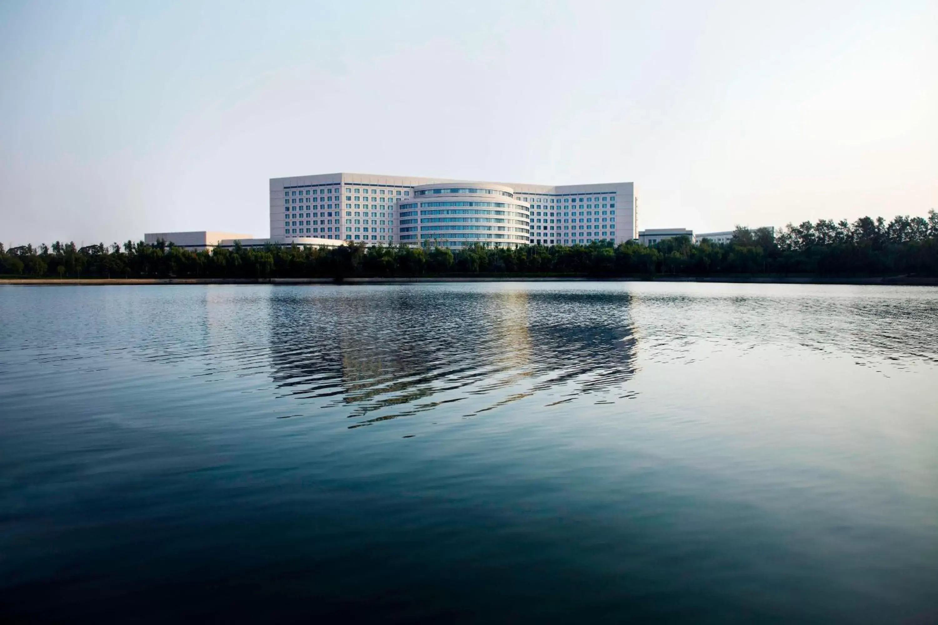 Property building in Renaissance Tianjin Lakeview Hotel