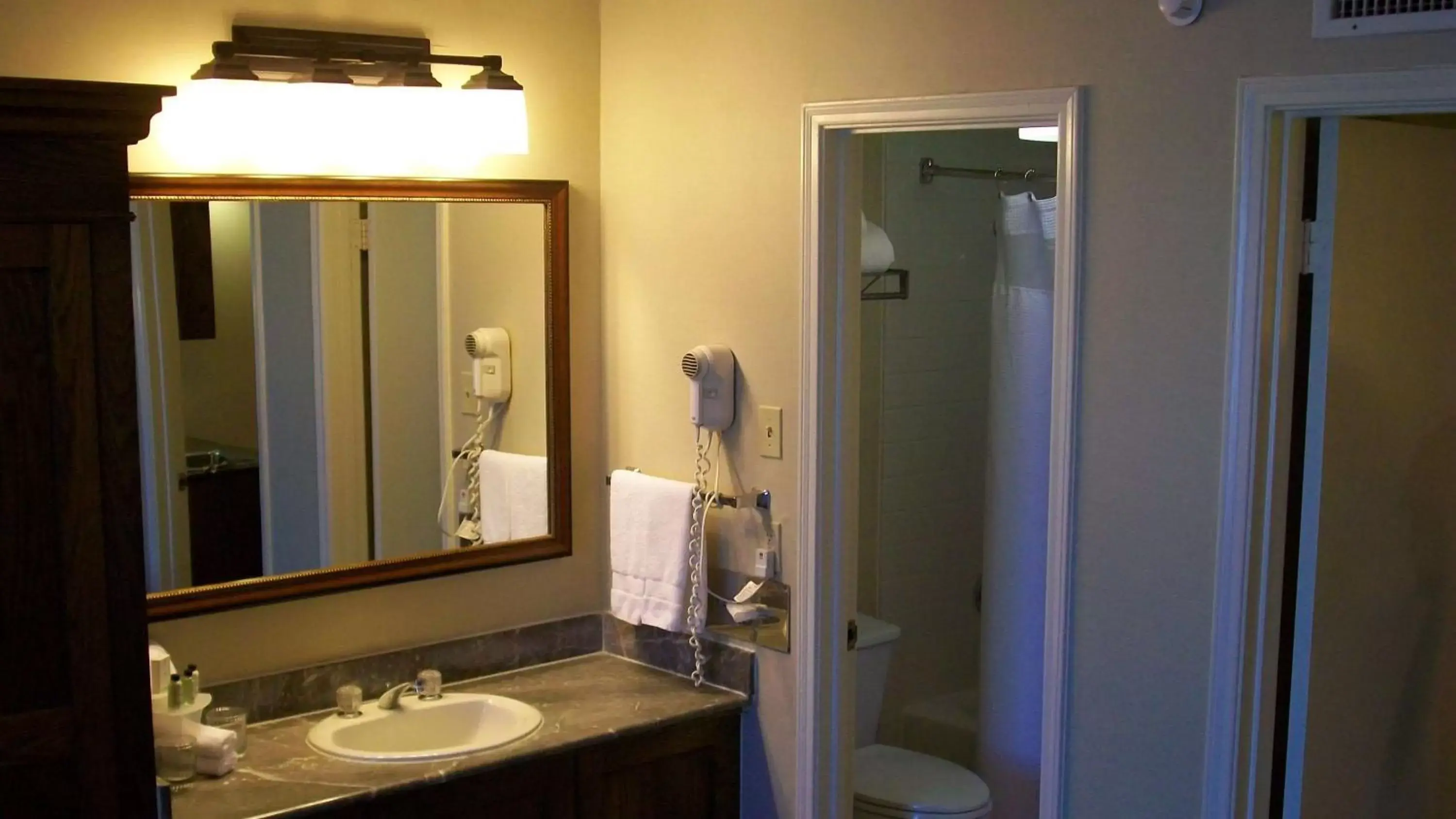 Photo of the whole room, Bathroom in Embassy Suites Corpus Christi