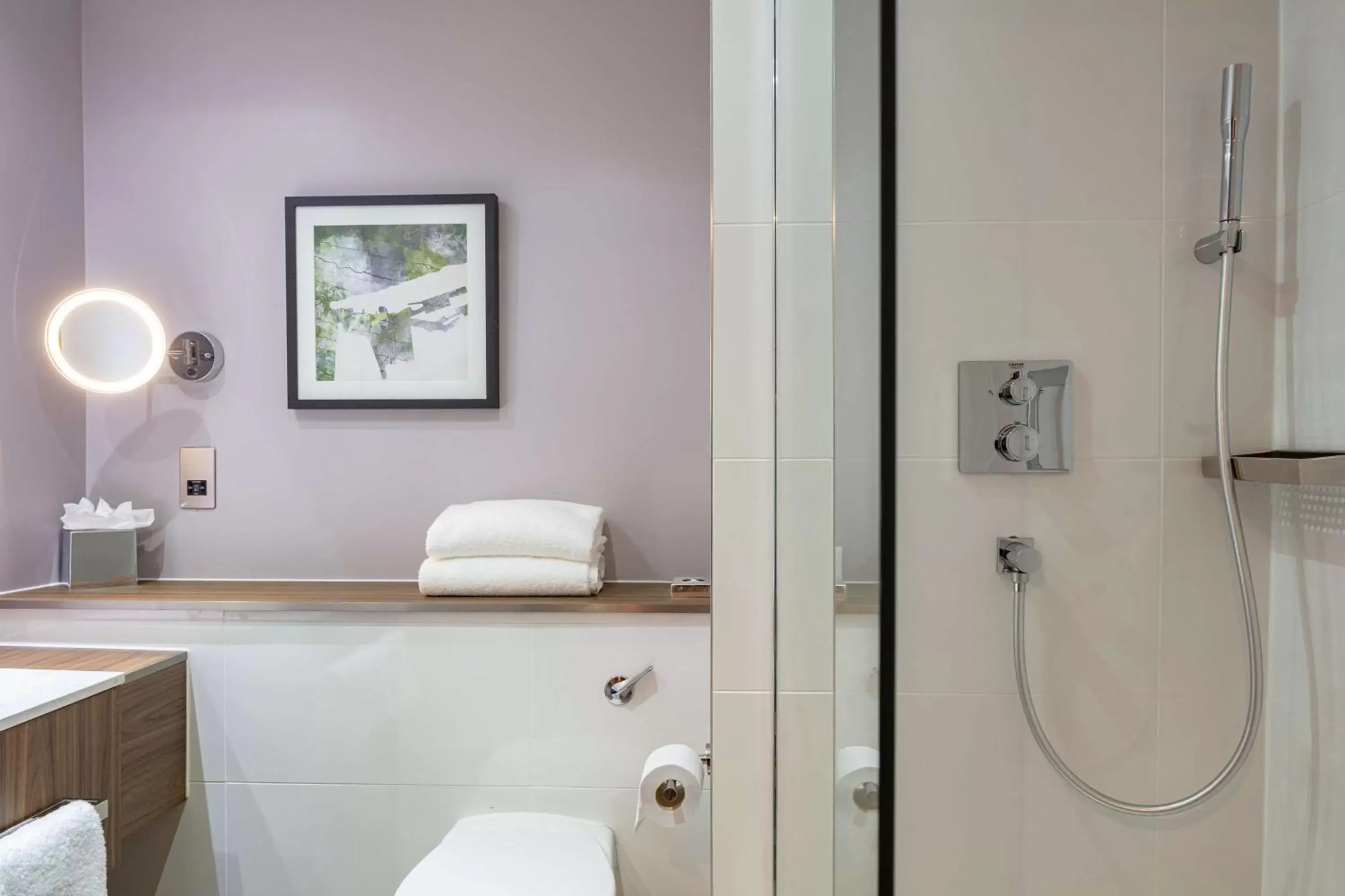 Toilet, Bathroom in DoubleTree by Hilton Edinburgh Airport