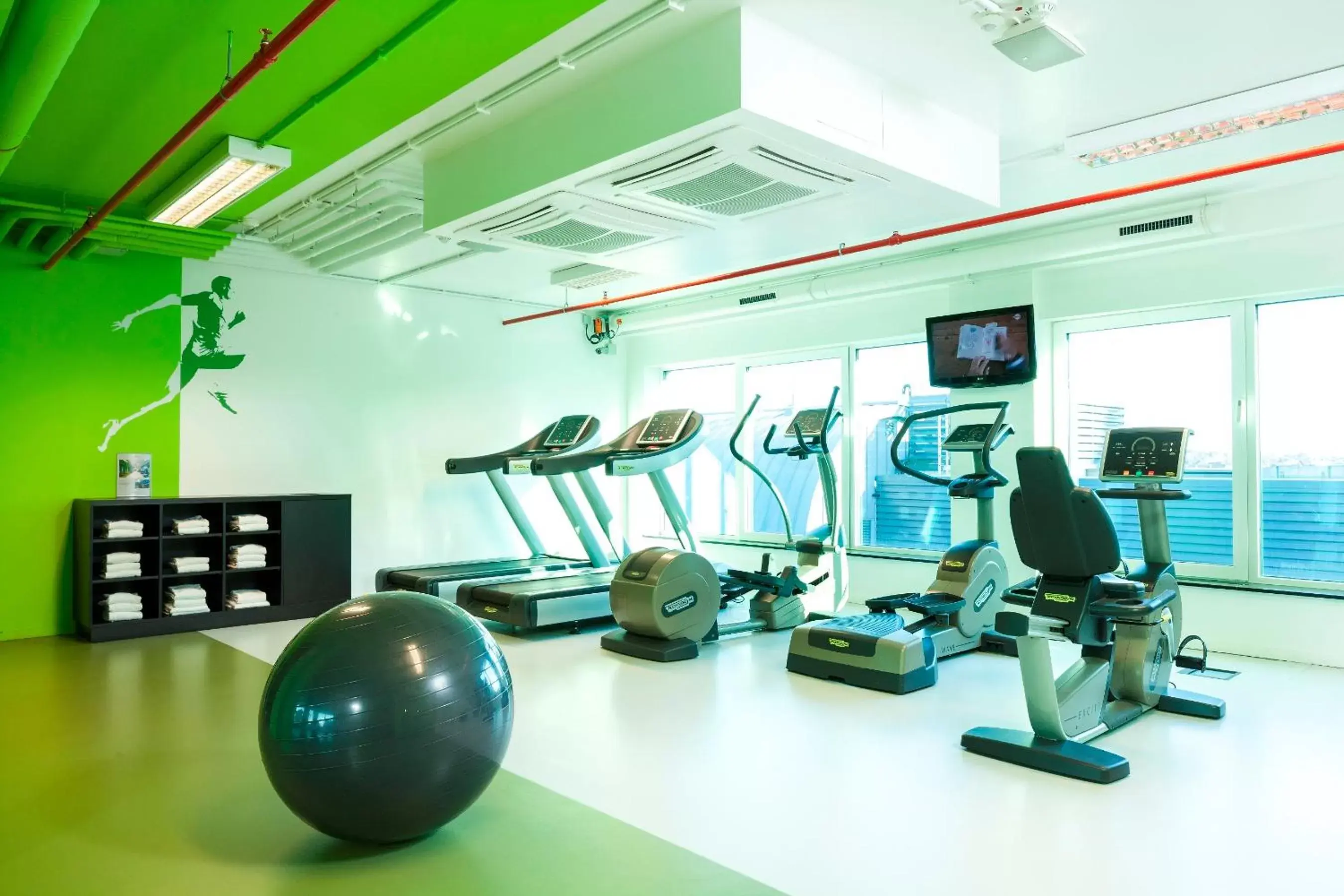 Fitness centre/facilities, Fitness Center/Facilities in Hotel Park Inn by Radisson Brussels Midi