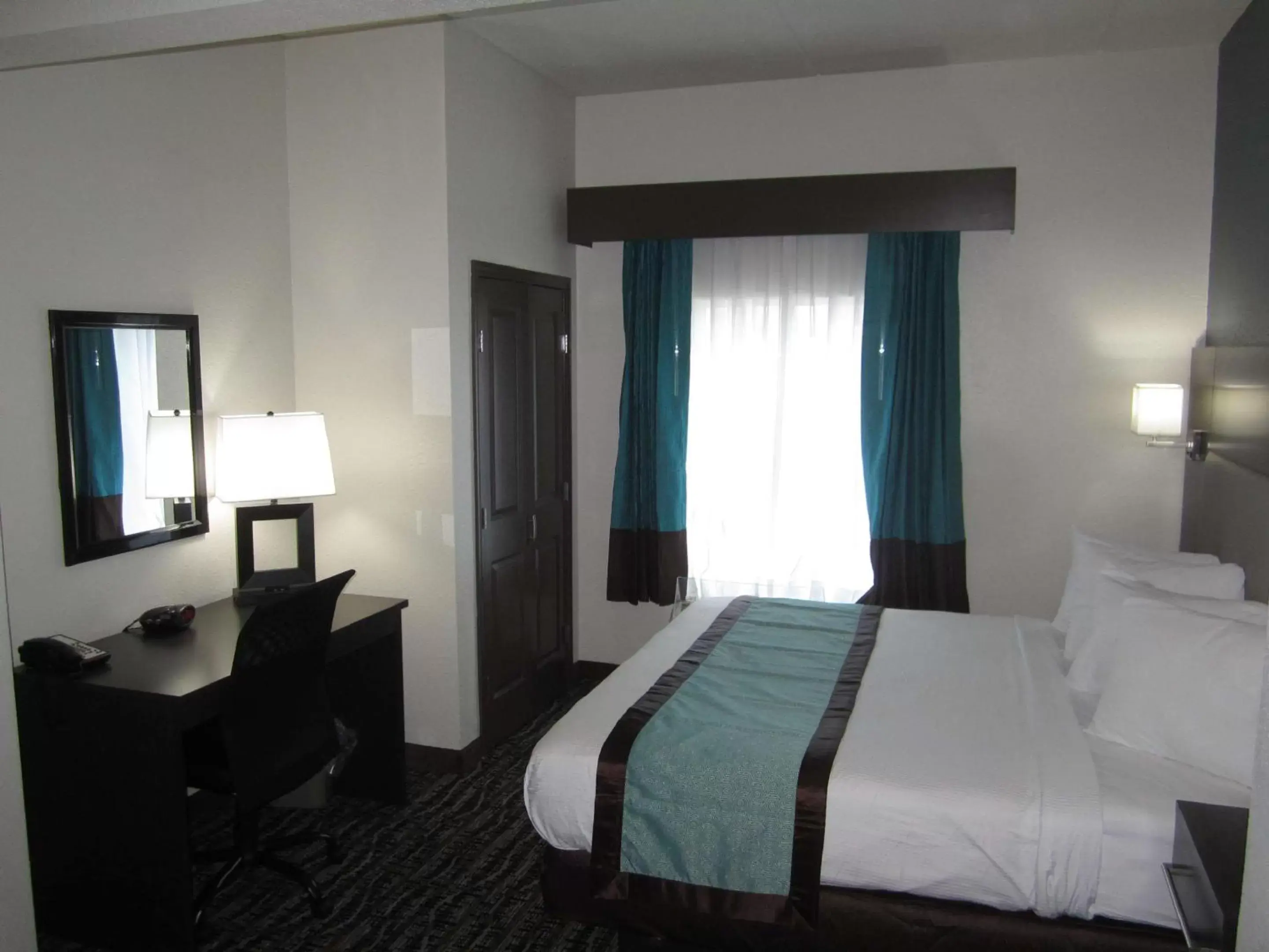 Photo of the whole room, Bed in Best Western Waldo Inn & Suites