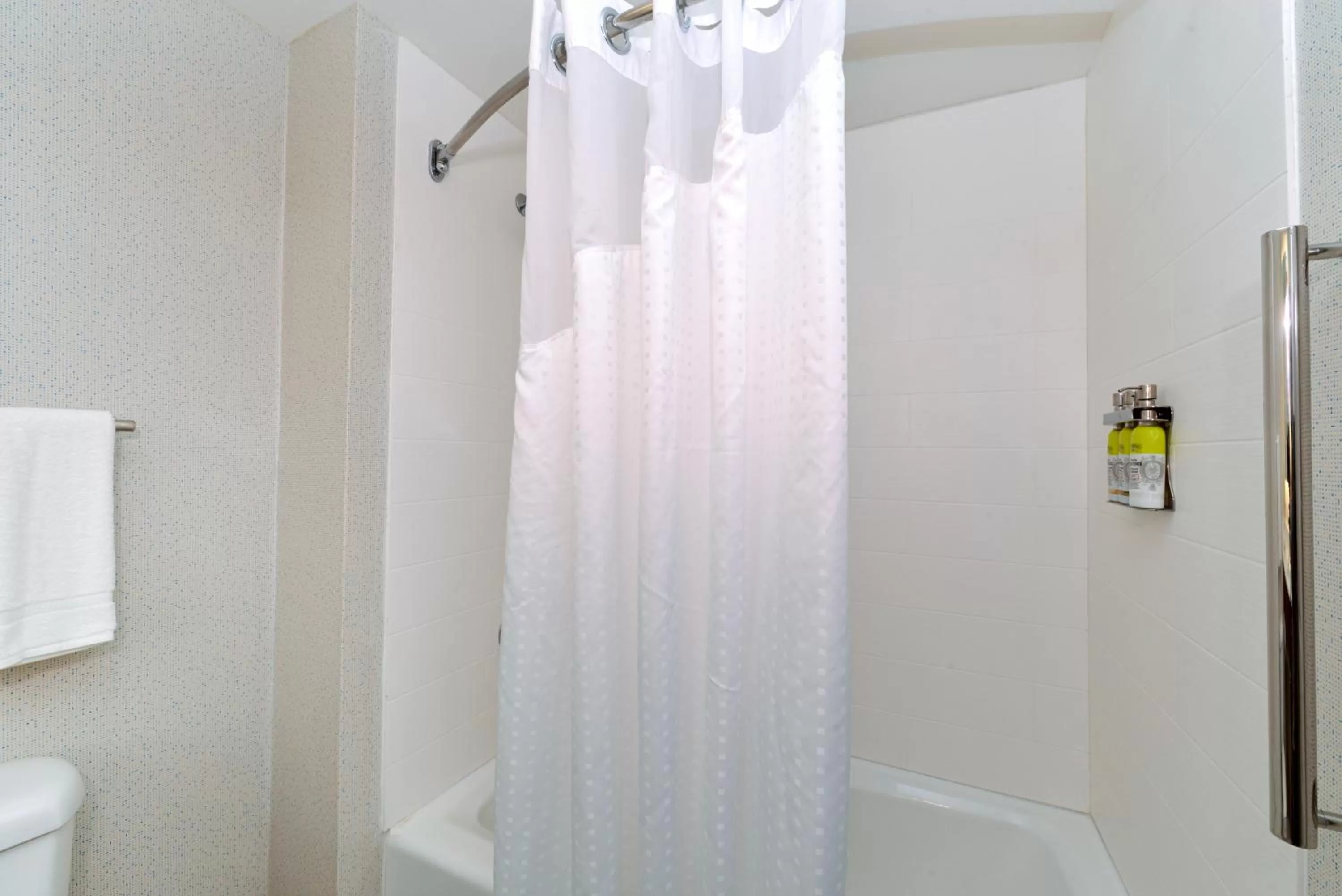 Shower in Holiday Inn Express Lodi by IHG