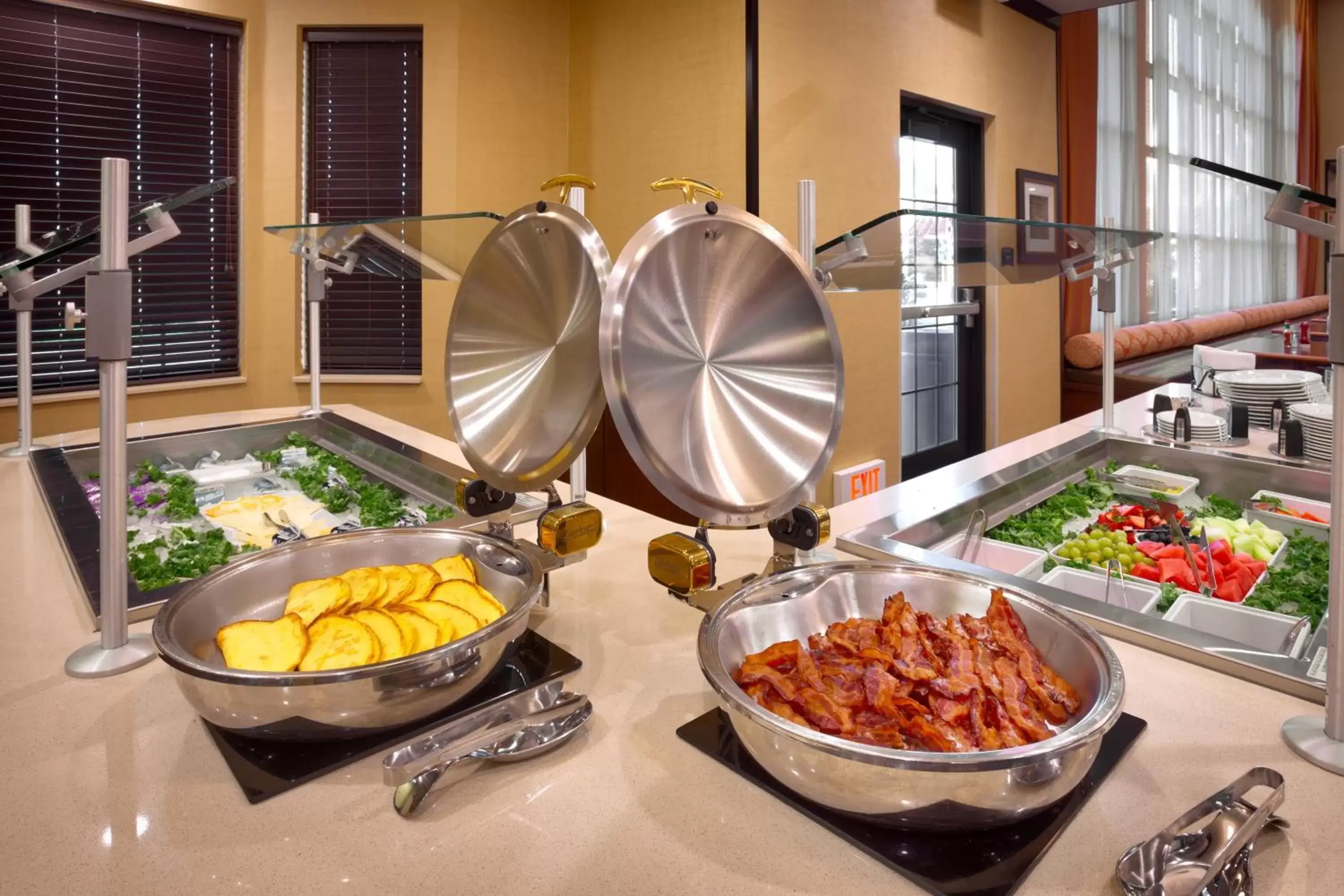 Breakfast, Food in Staybridge Suites Cheyenne, an IHG Hotel