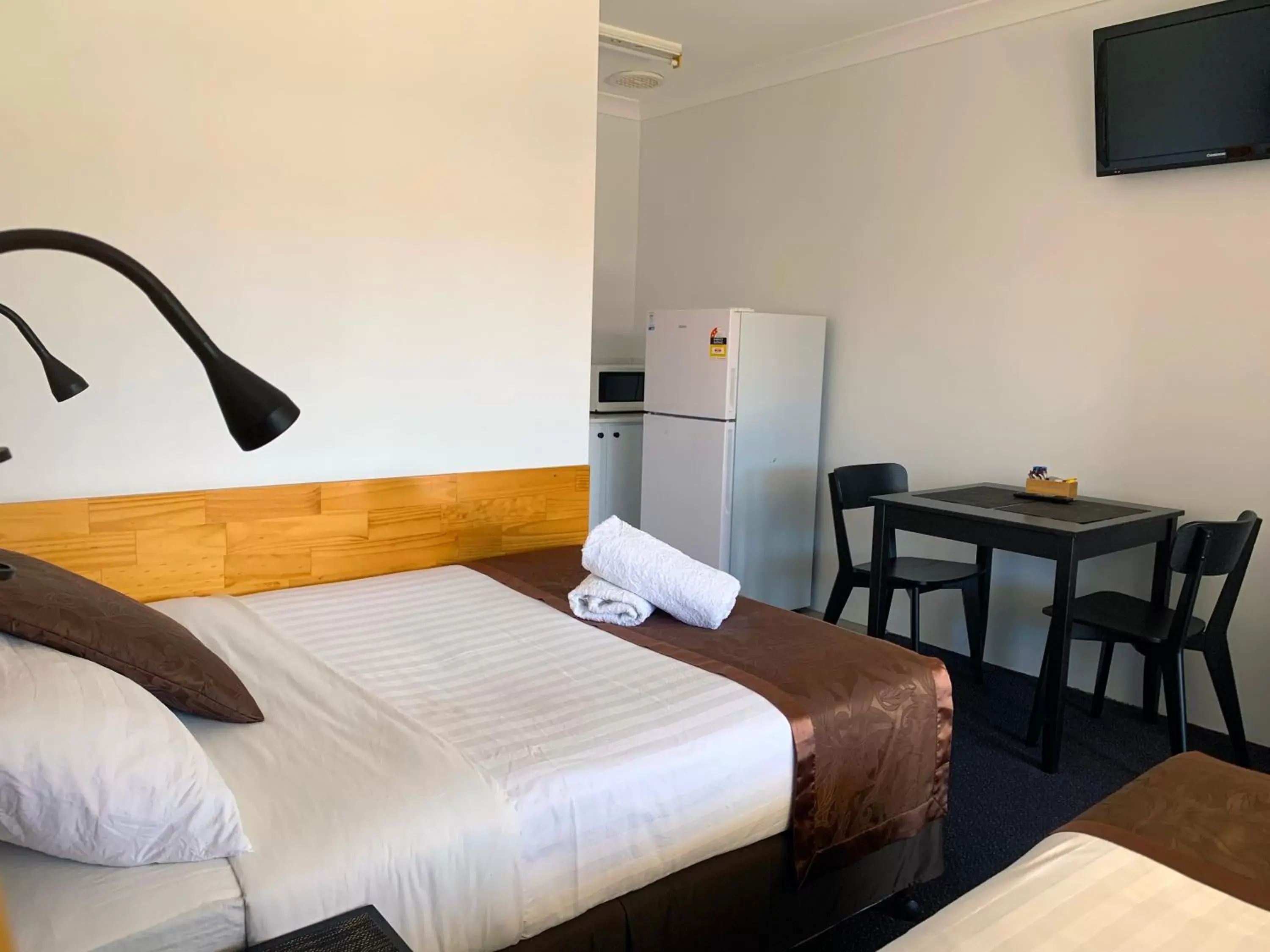 TV and multimedia, Bed in Baths Motel Moree