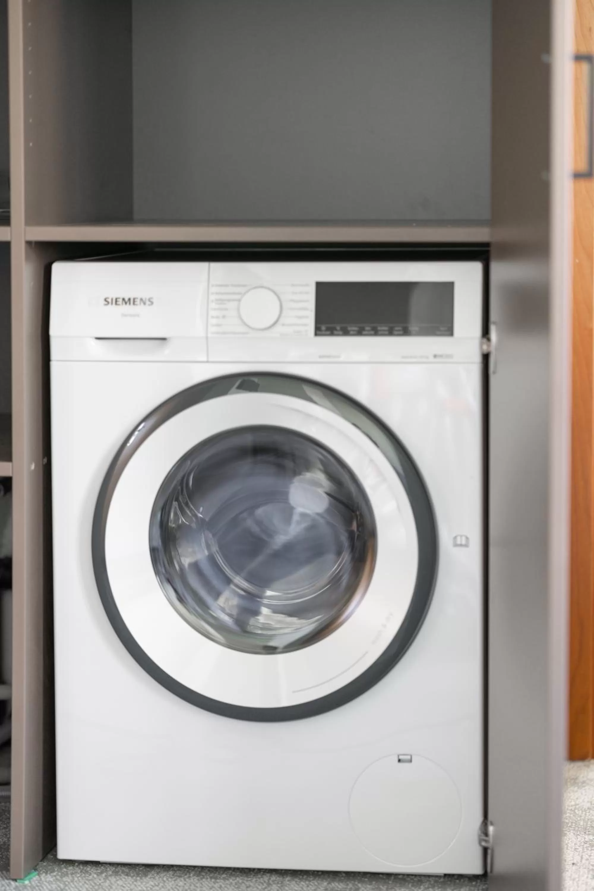 washing machine, Kitchen/Kitchenette in flexymotel Schönenwerd