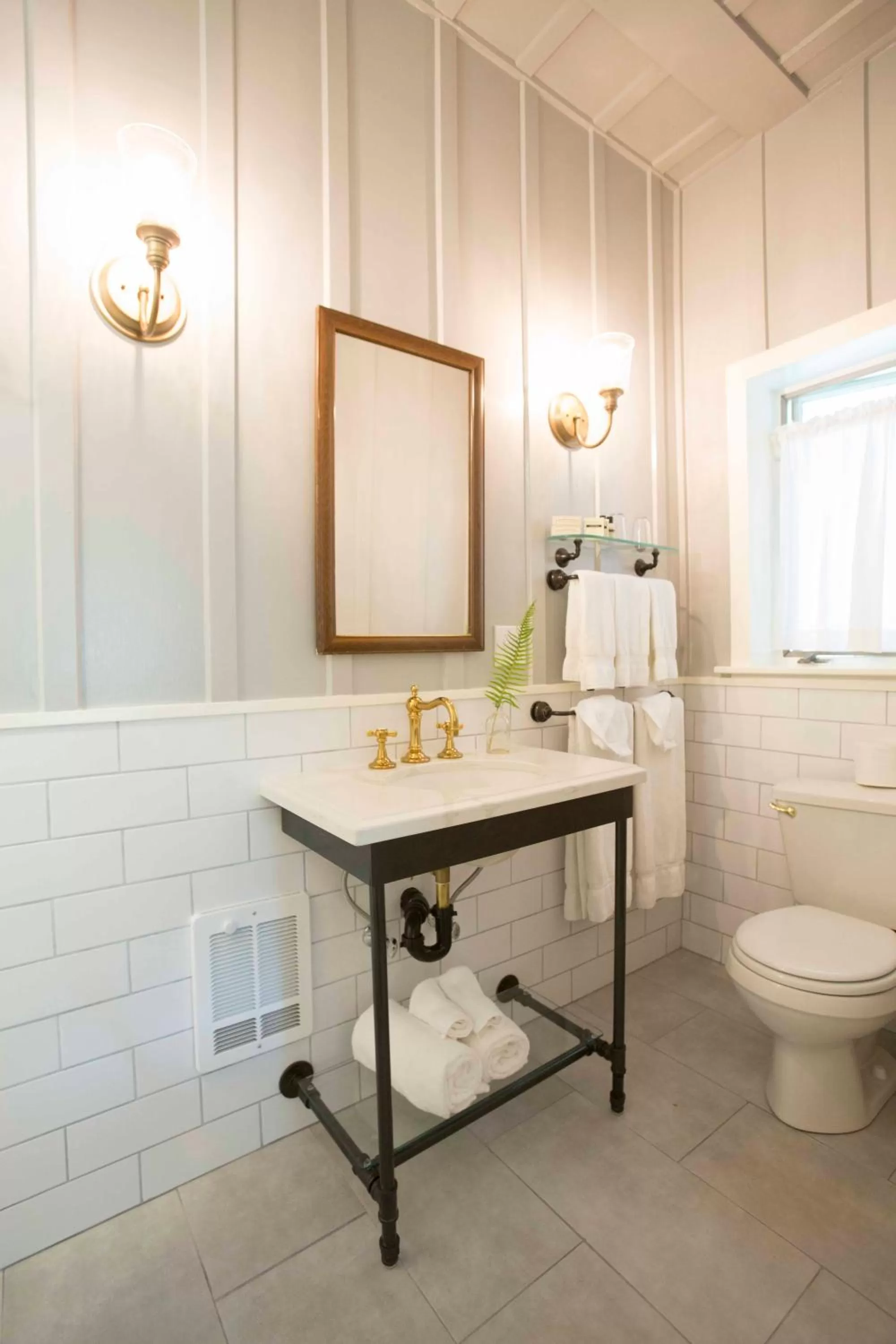 Bathroom in Beltane Ranch