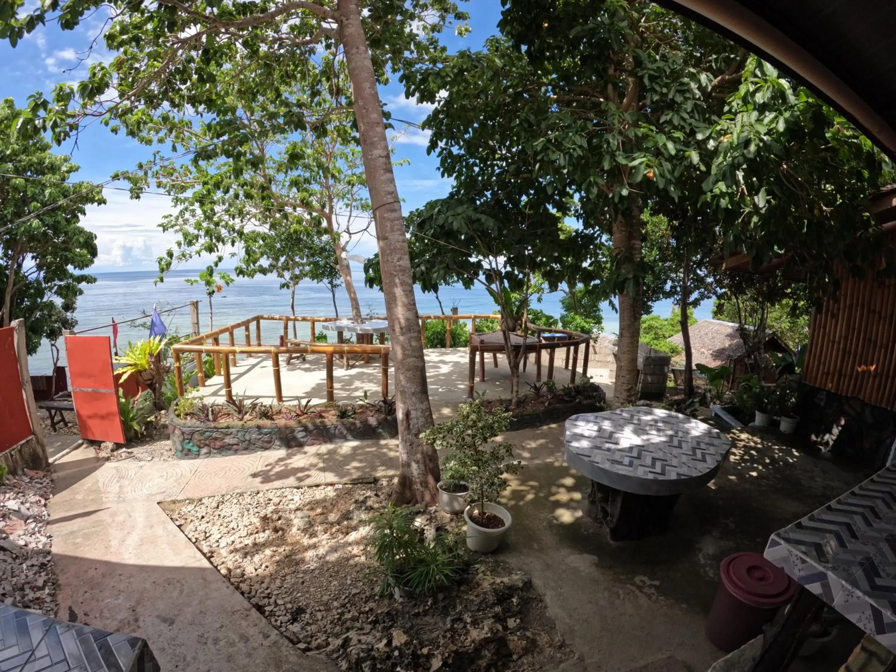 Seating area in Gratum Beach Resort