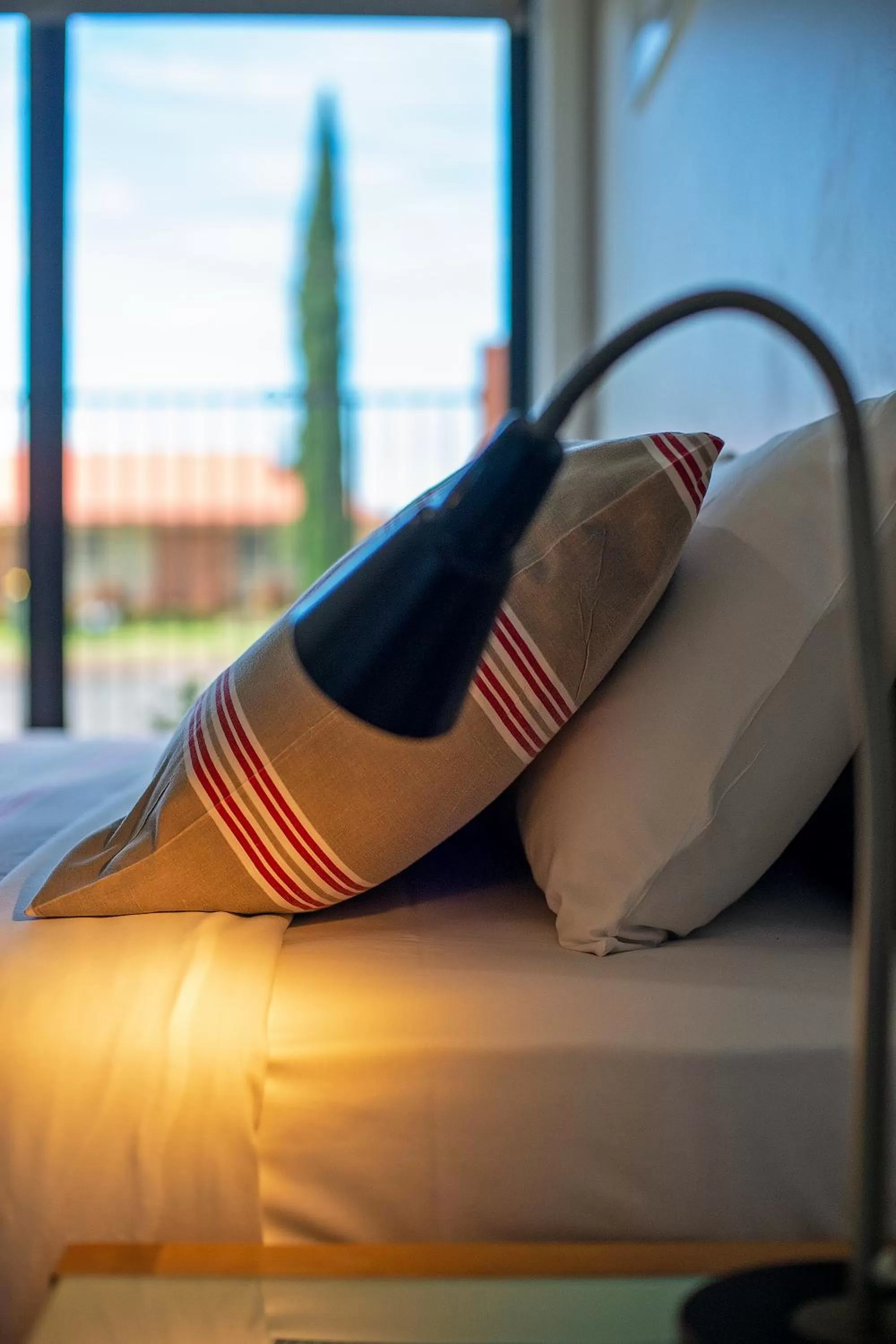 Bedroom, Bed in The Aspen & Apartments