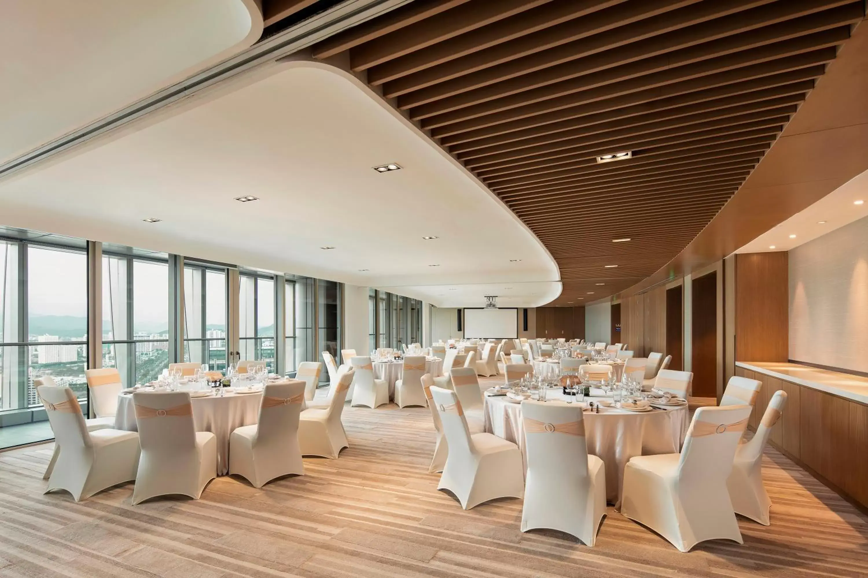 Restaurant/places to eat, Banquet Facilities in Hyatt Place Sanya City Center