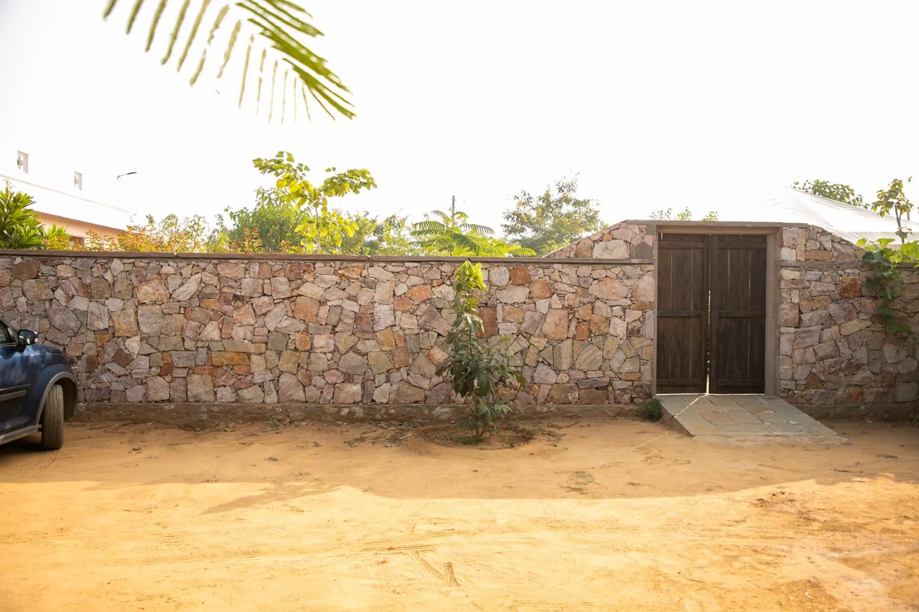 Facade/entrance in Madho Bagh