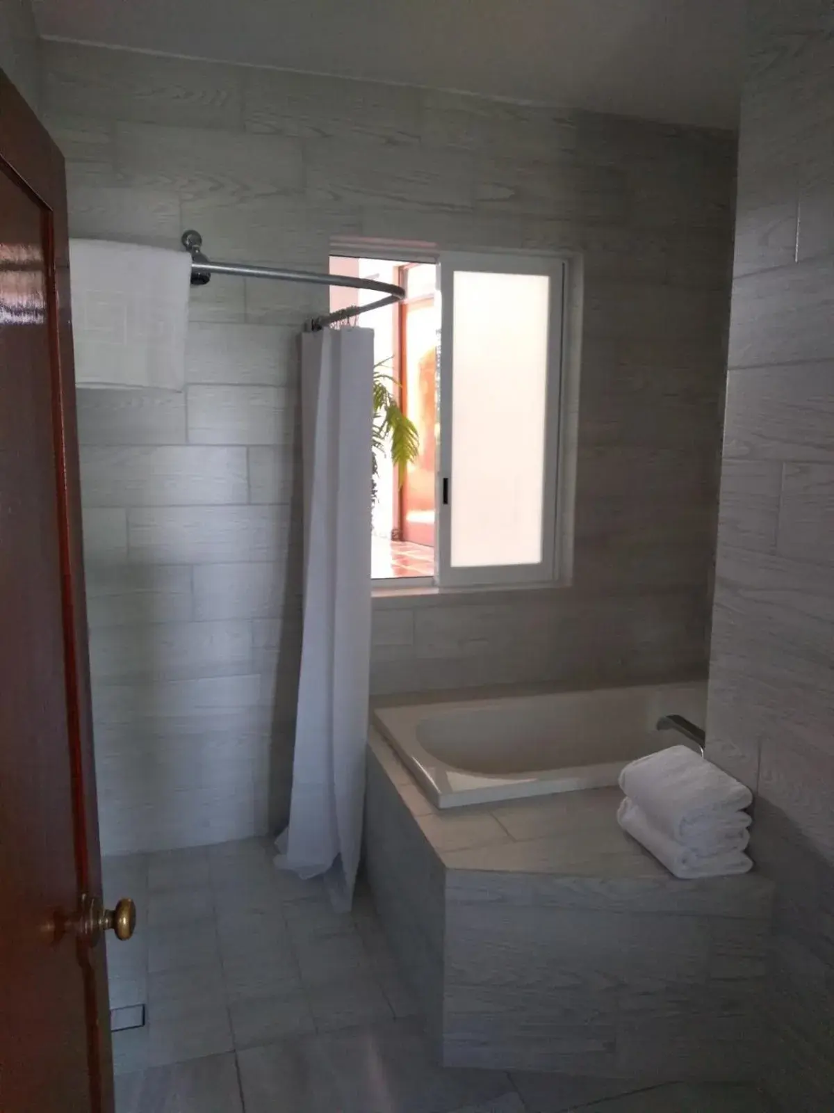 Massage, Bathroom in Hotel Posada Quinta Las Flores