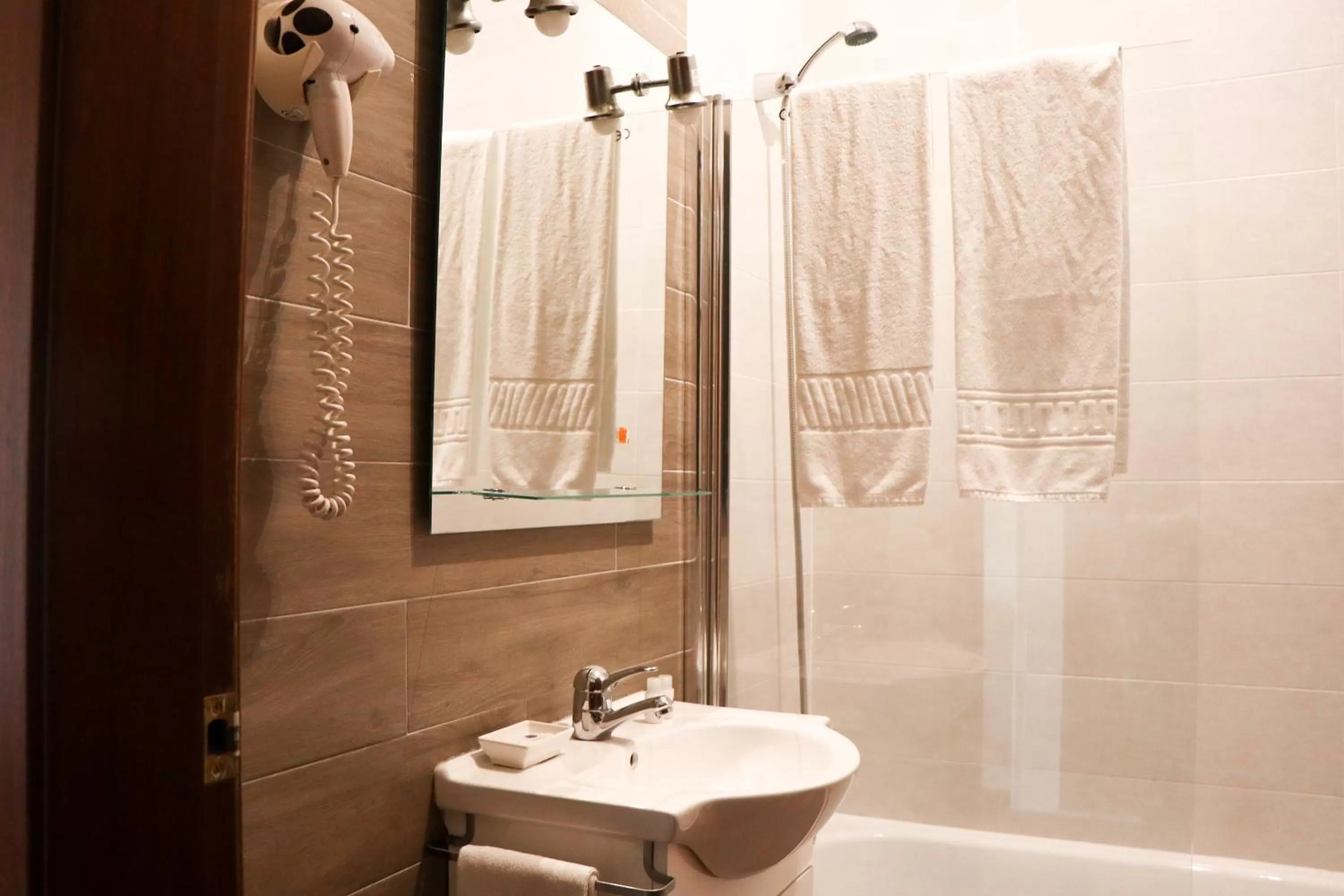 Toilet in Hotel Louro