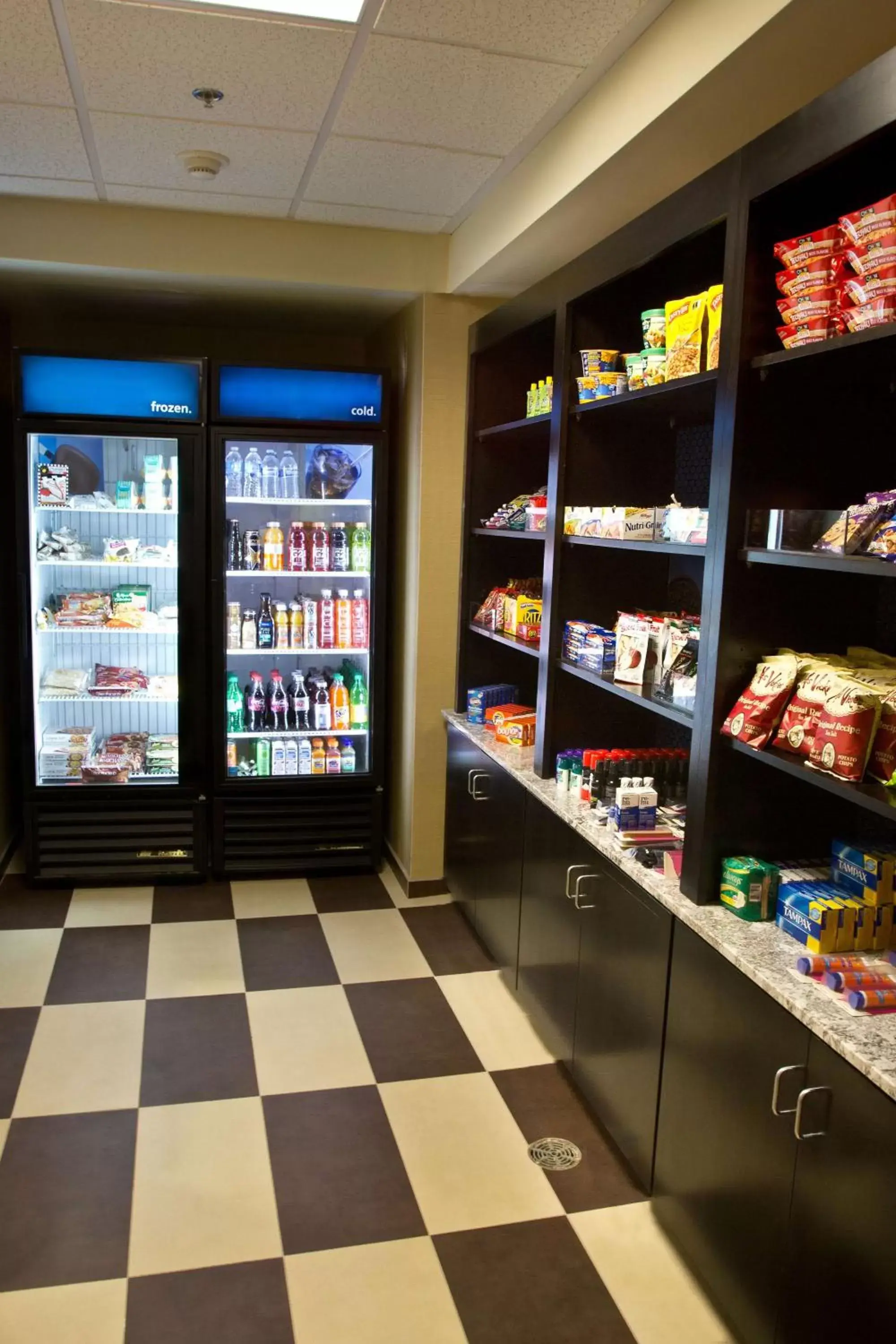 Restaurant/places to eat in Hampton Inn & Suites Salt Lake City/Farmington Restaurant/places to eat in Hampton Inn & Suites Salt Lake City/Farmington