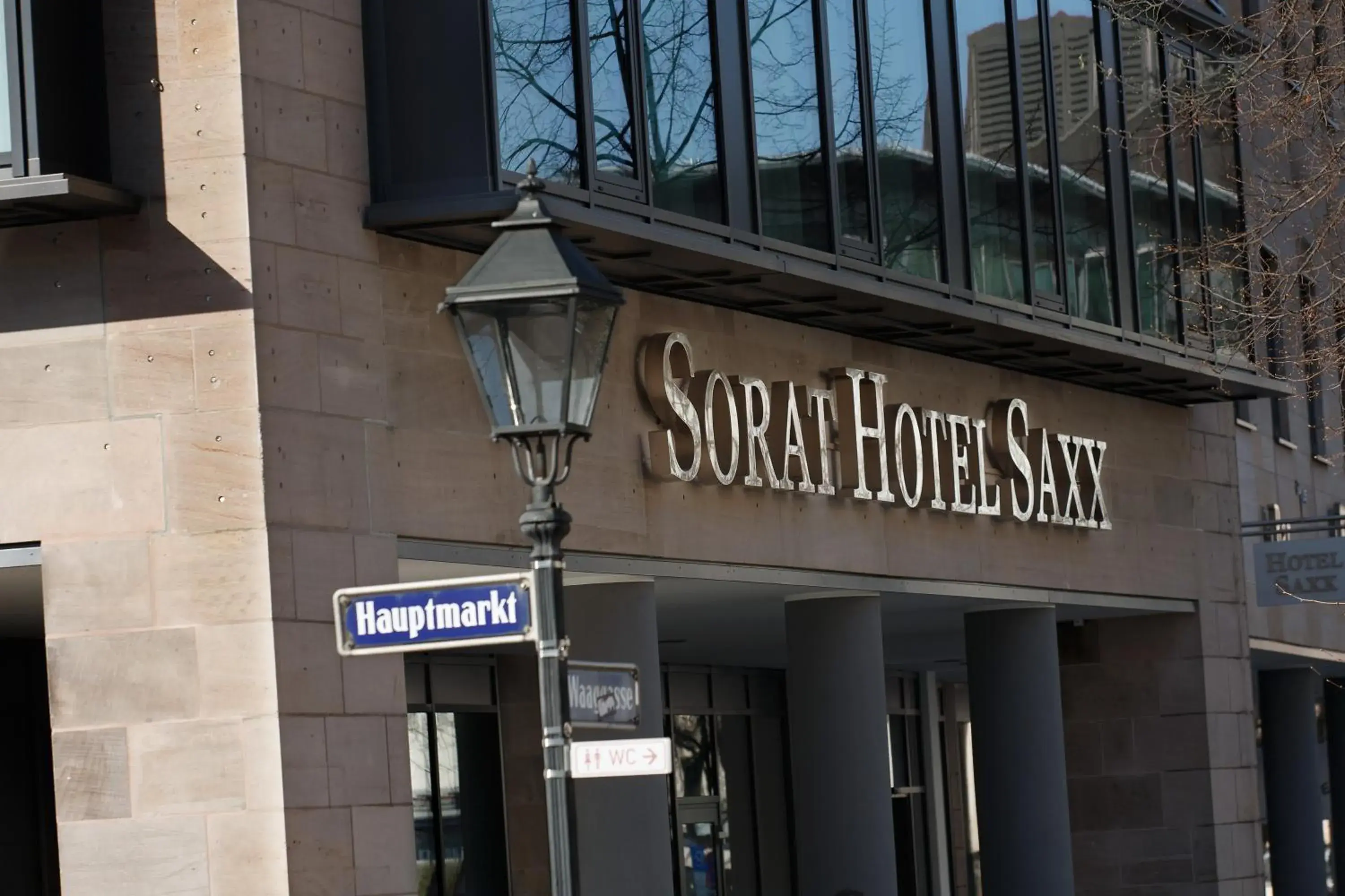 Facade/entrance in Sorat Hotel Saxx Nürnberg