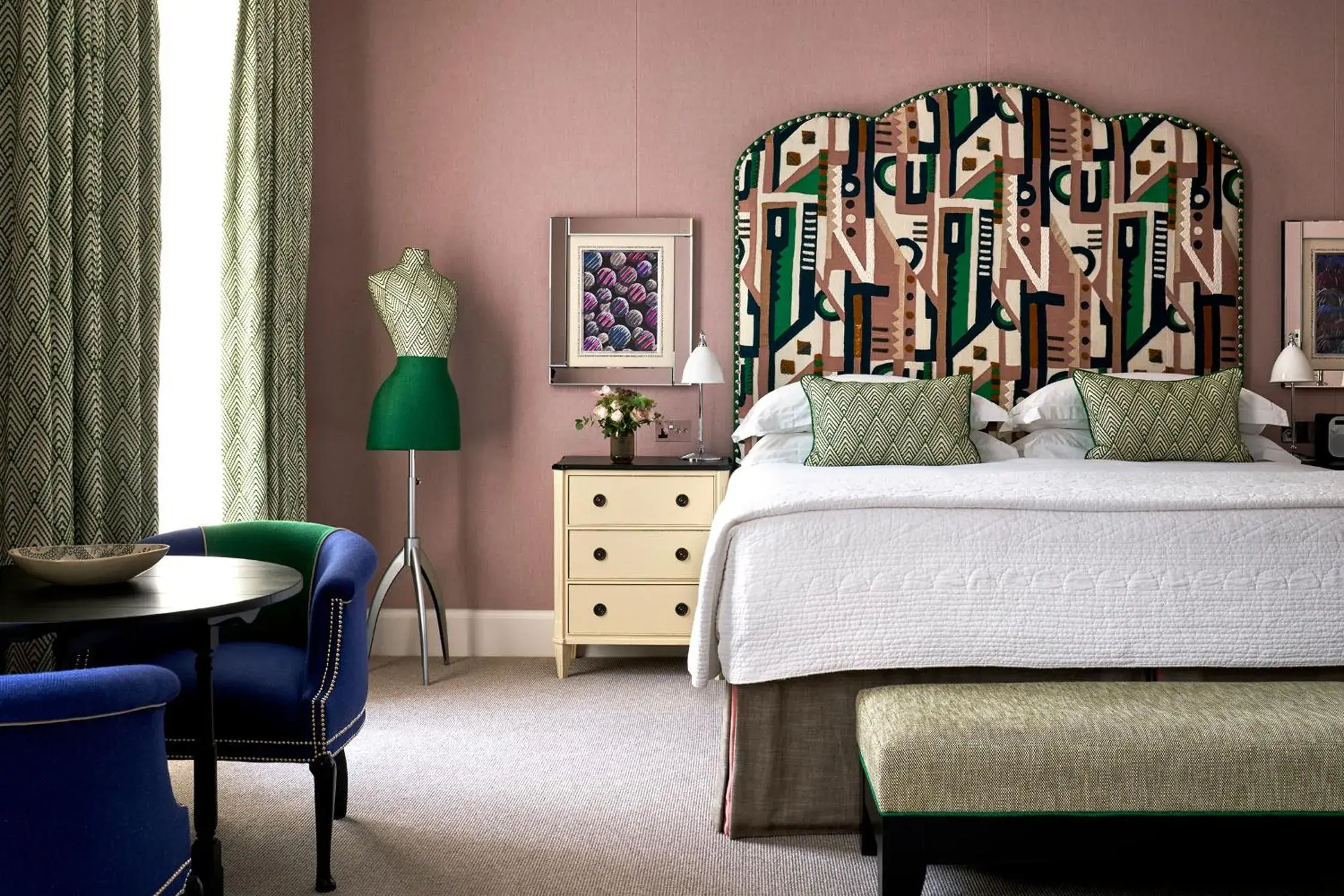 Bedroom, Bed in Haymarket Hotel, Firmdale Hotels