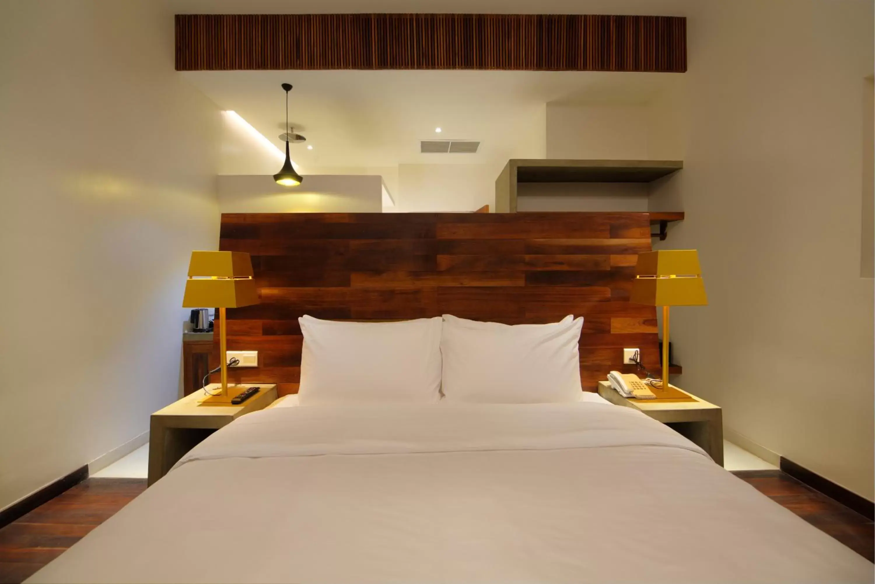 Photo of the whole room, Bed in Apsara Residence Hotel