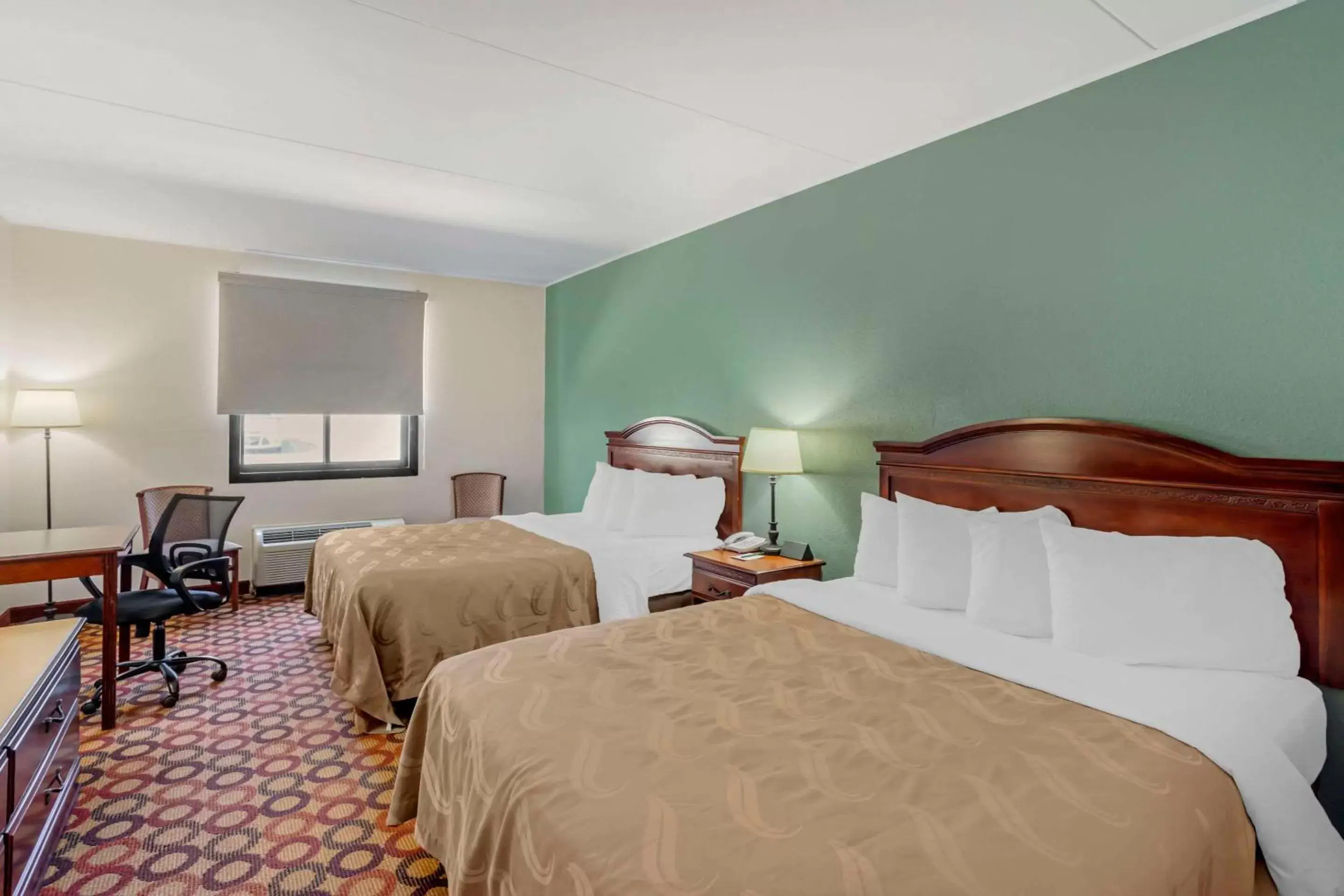 Bedroom, Bed in Quality Inn Riverview Enola-Harrisburg
