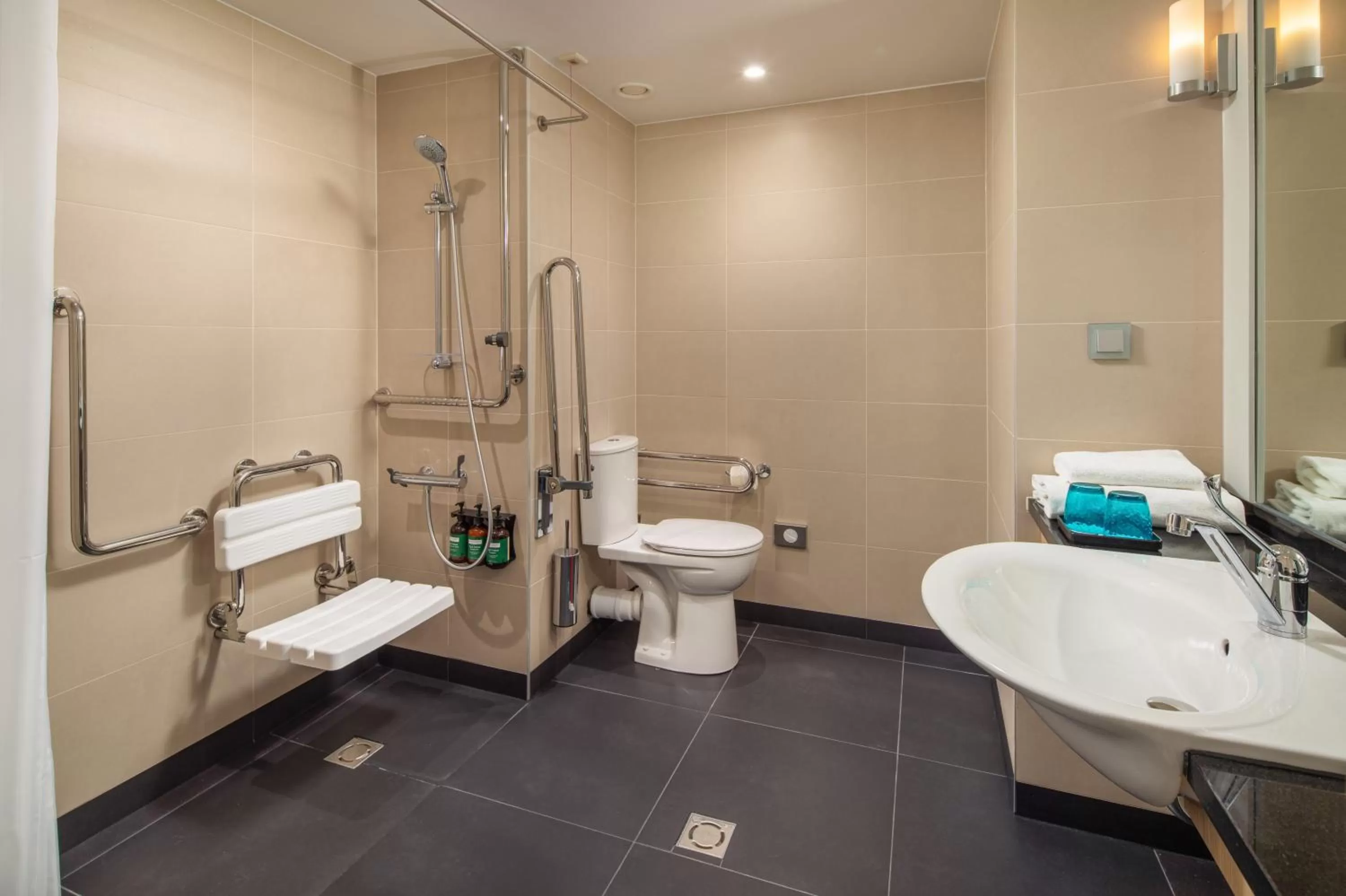 Shower in Crowne Plaza Budapest by IHG