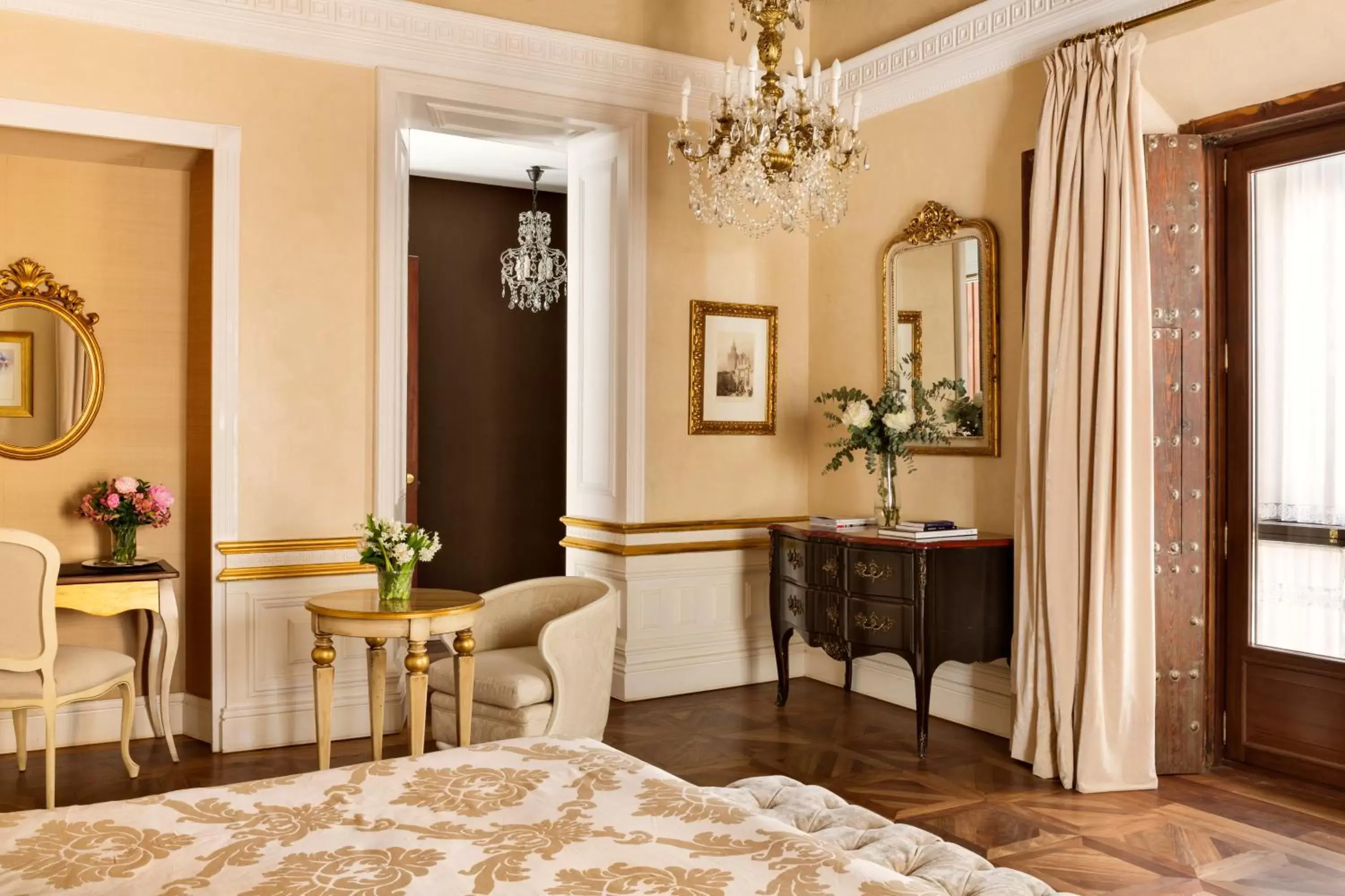 Bedroom, Seating Area in Hotel Casa 1800 Sevilla