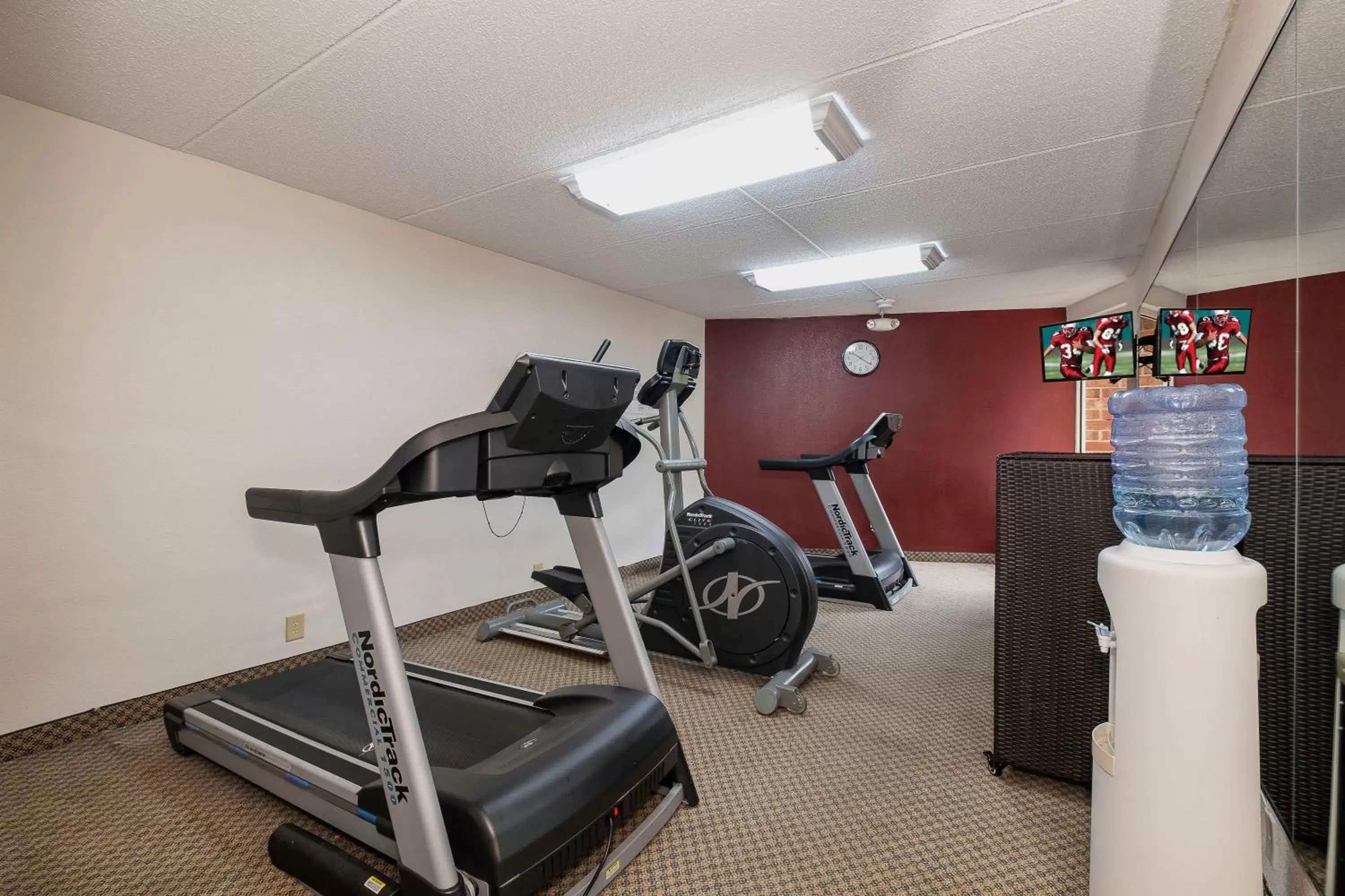 Fitness centre/facilities, Fitness Center/Facilities in Red Roof Inn & Suites Macon