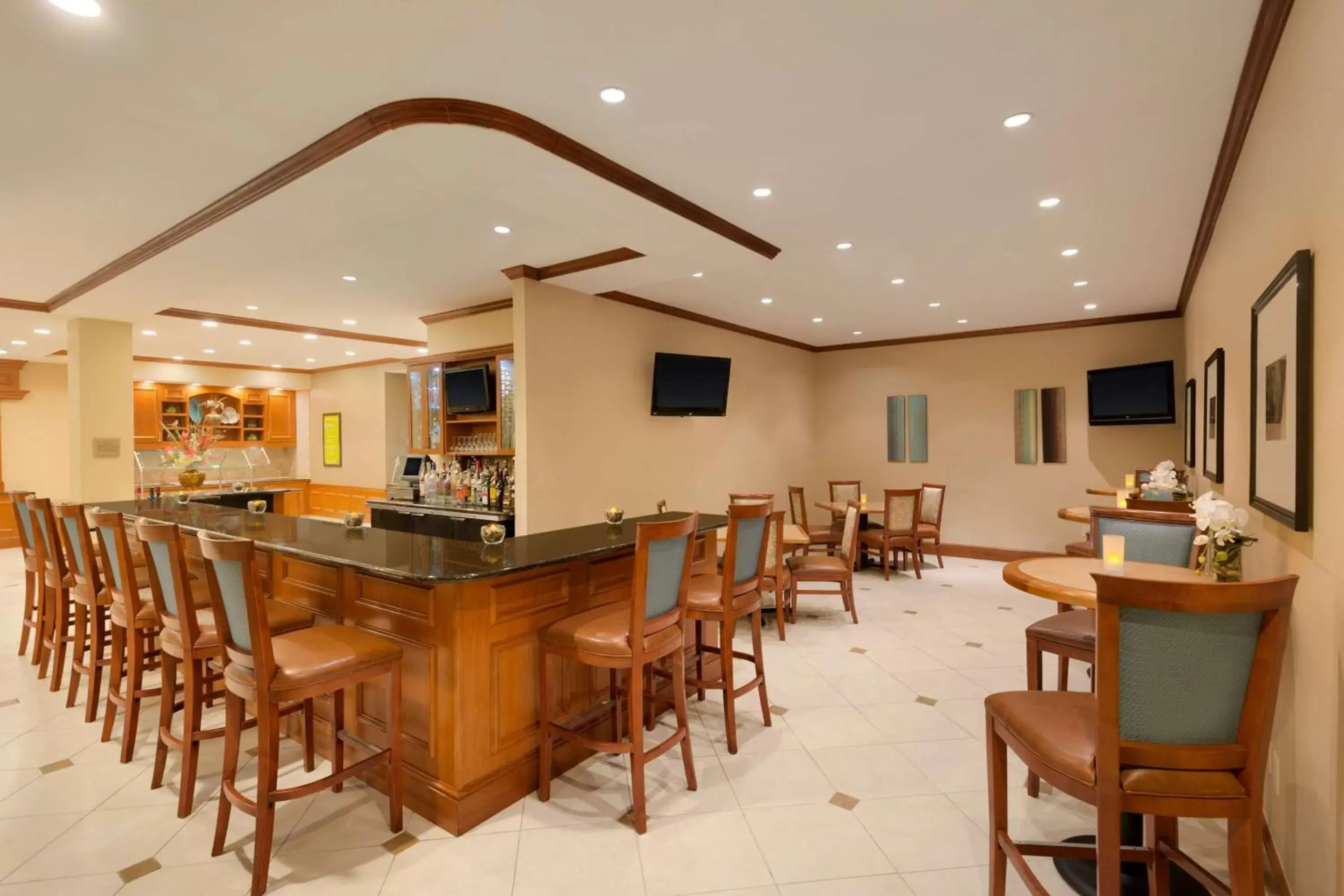 Lounge or bar, Restaurant/Places to Eat in Hilton Garden Inn Palm Coast Town Center