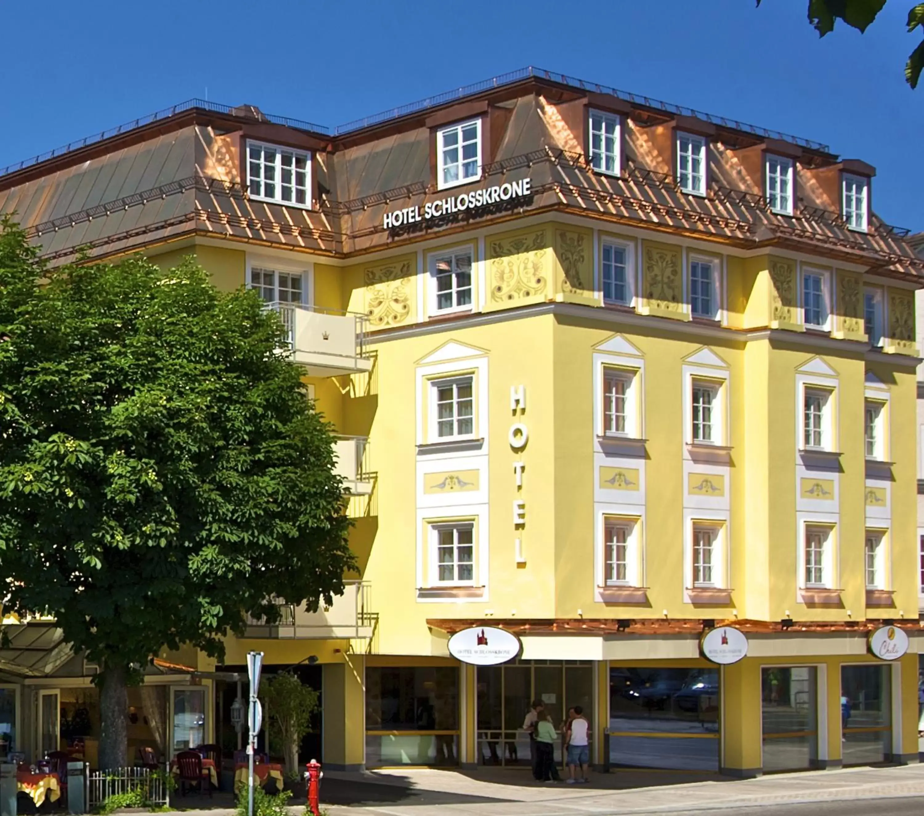 Property Building in Hotel Schlosskrone