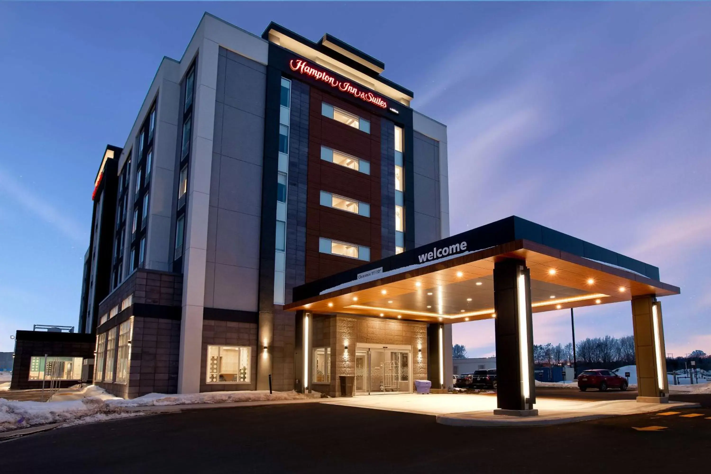 Property building in Hampton Inn & Suites Ottawa West, Ontario, Canada Property building in Hampton Inn & Suites Ottawa West, Ontario, Canada