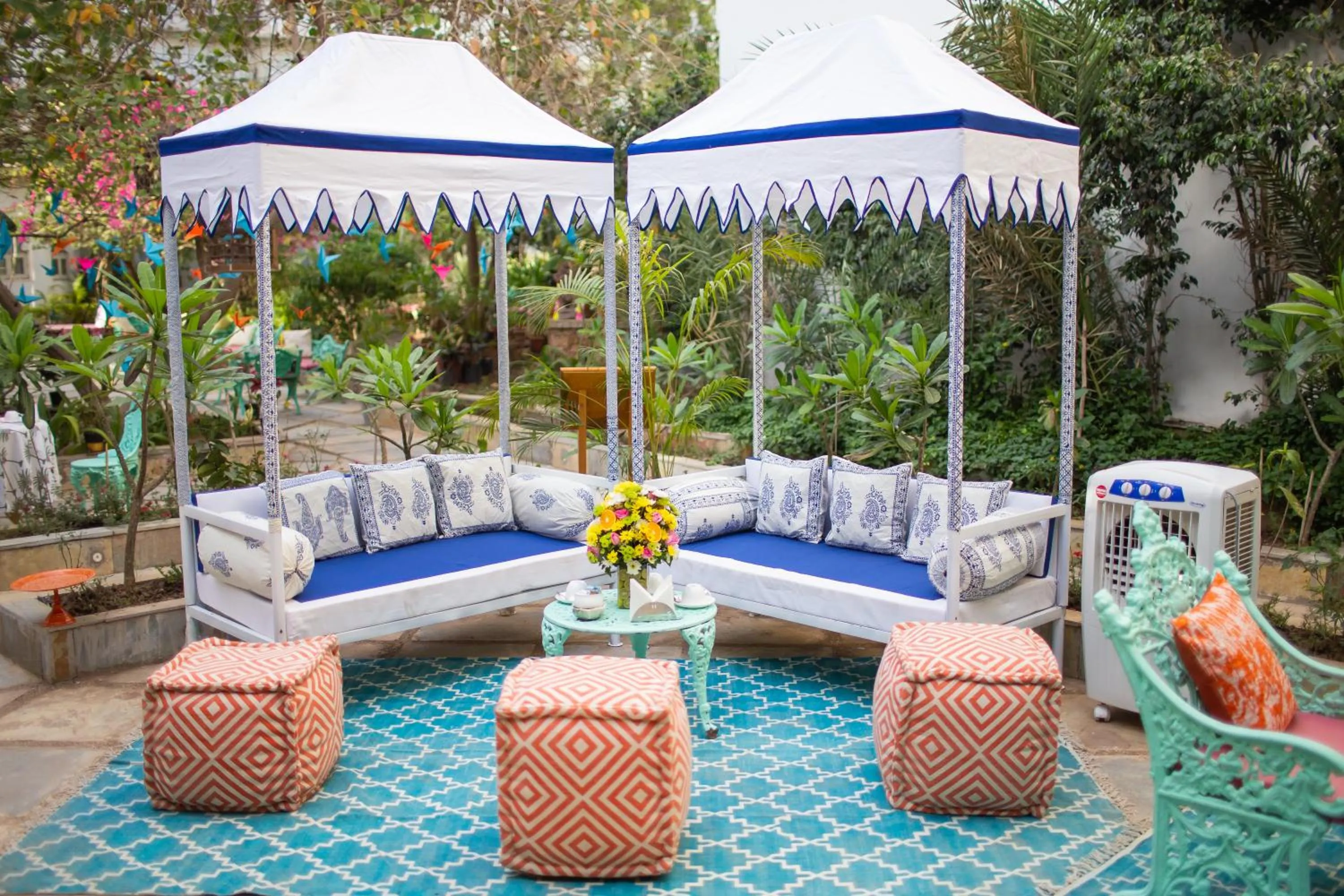 Seating area in Hotel Udai Kothi