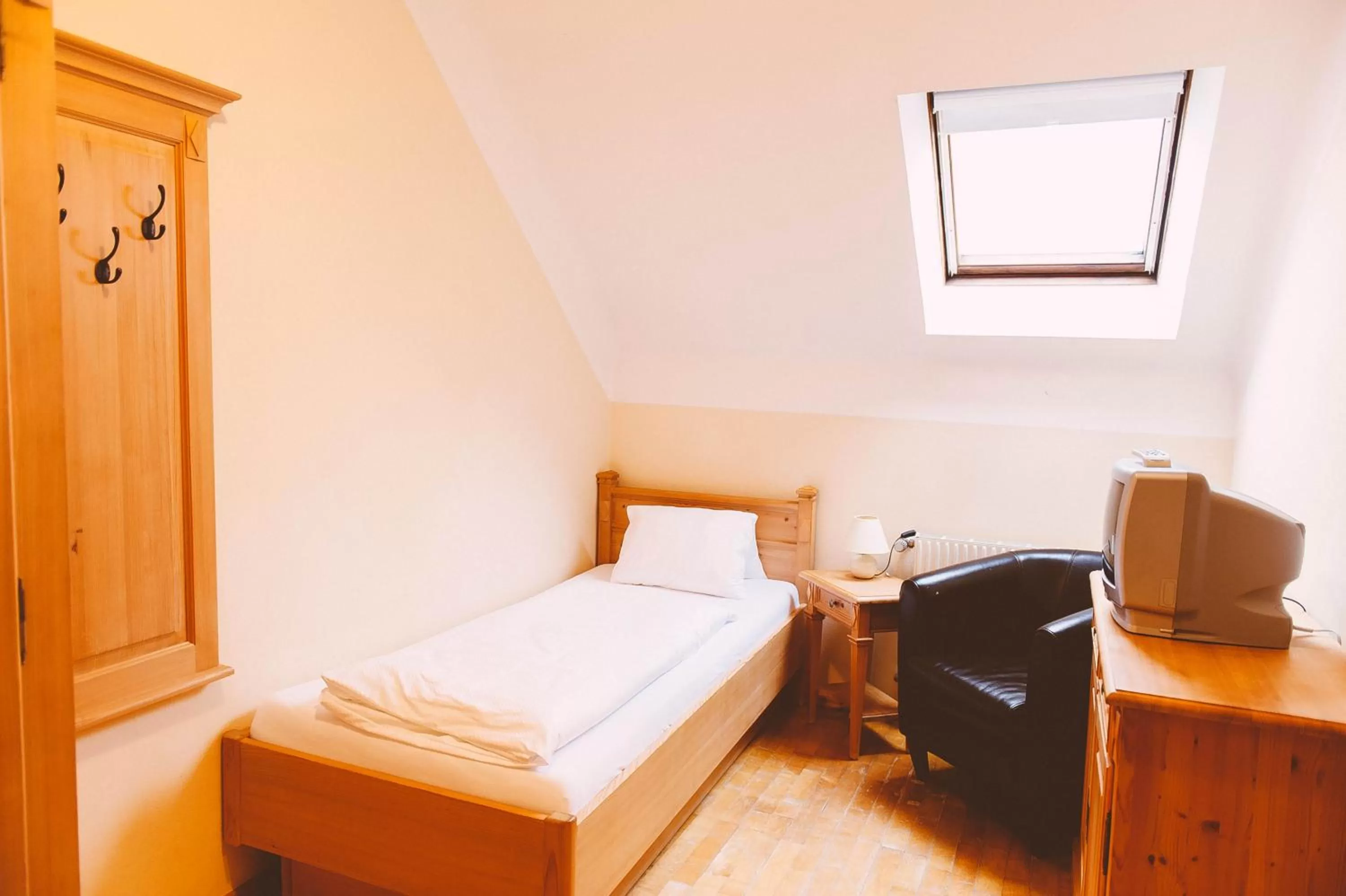 Bedroom, Bed in Schüdlbauer´s Hotel-Restaurant-Bar