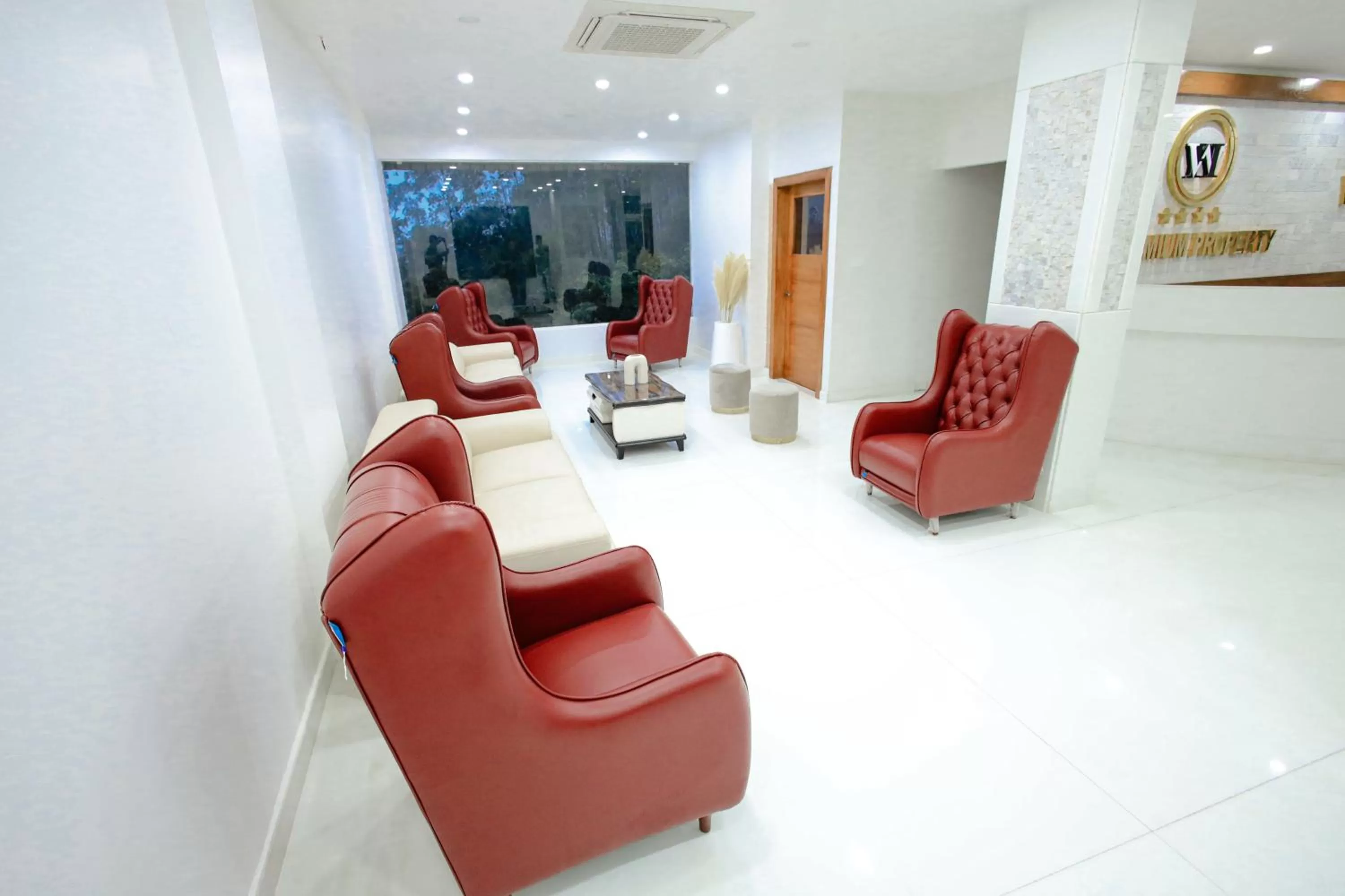 Lobby or reception in HOTEL WHITE HOUSE, Munnar