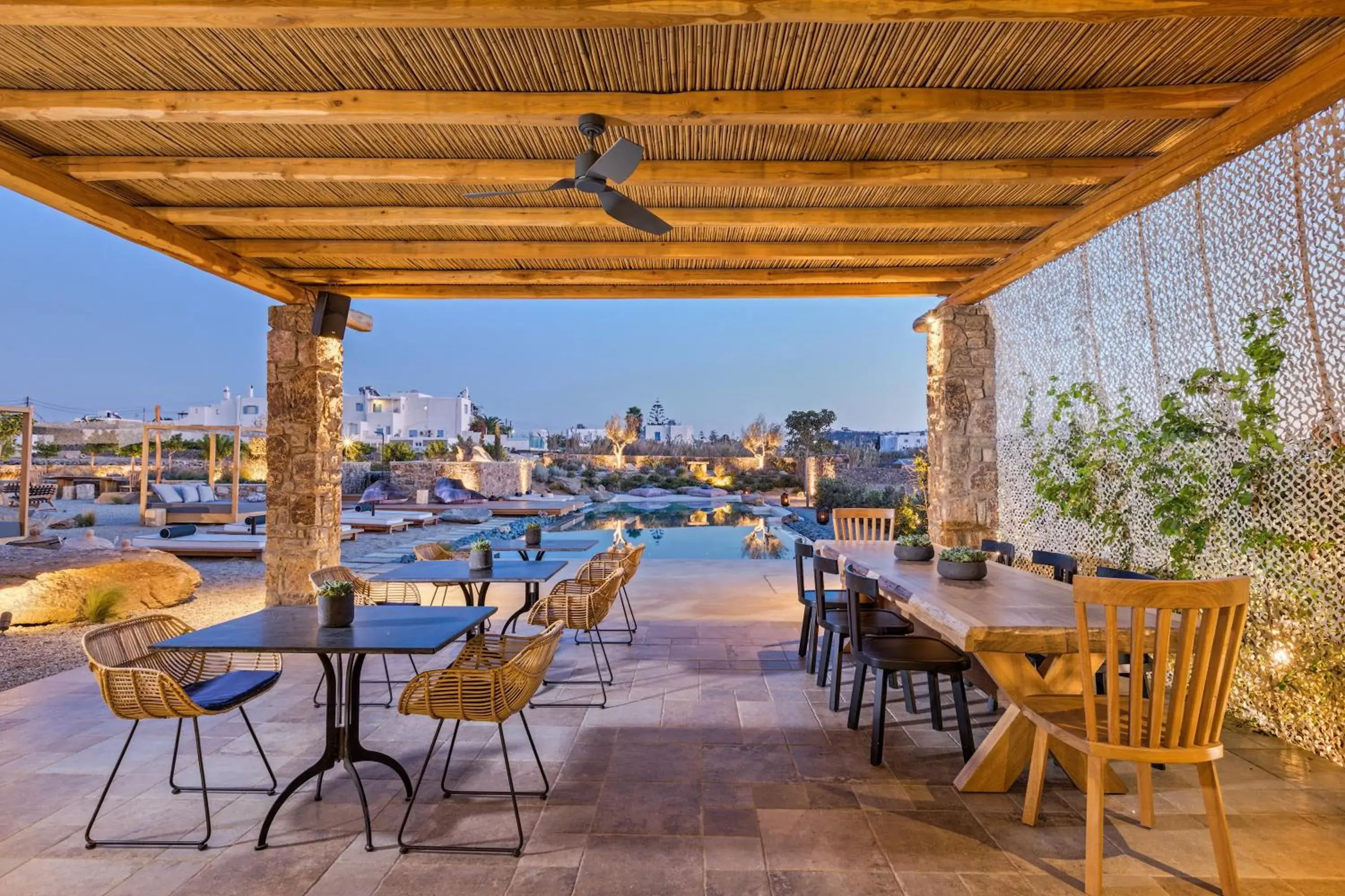 Lounge or bar, Restaurant/Places to Eat in Portes Suites & Villas Mykonos