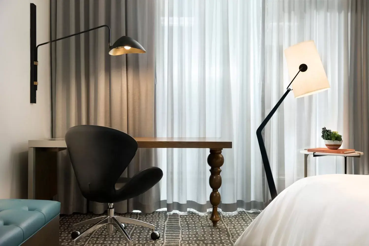 hair dresser, Bed in The MC, Autograph Collection hair dresser, Bed in The MC, Autograph Collection