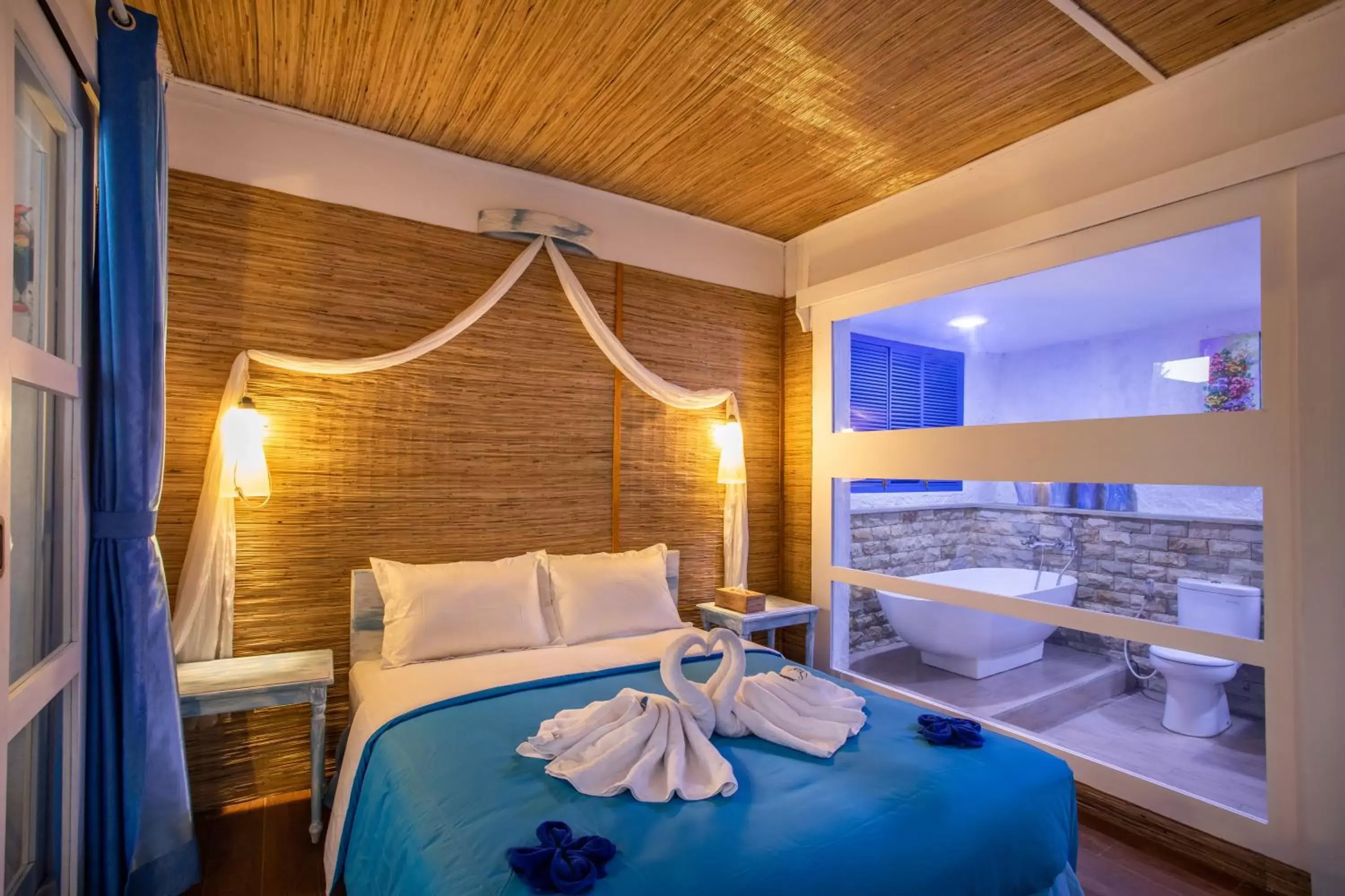 Bedroom, Bed in Santorini Beach Resort