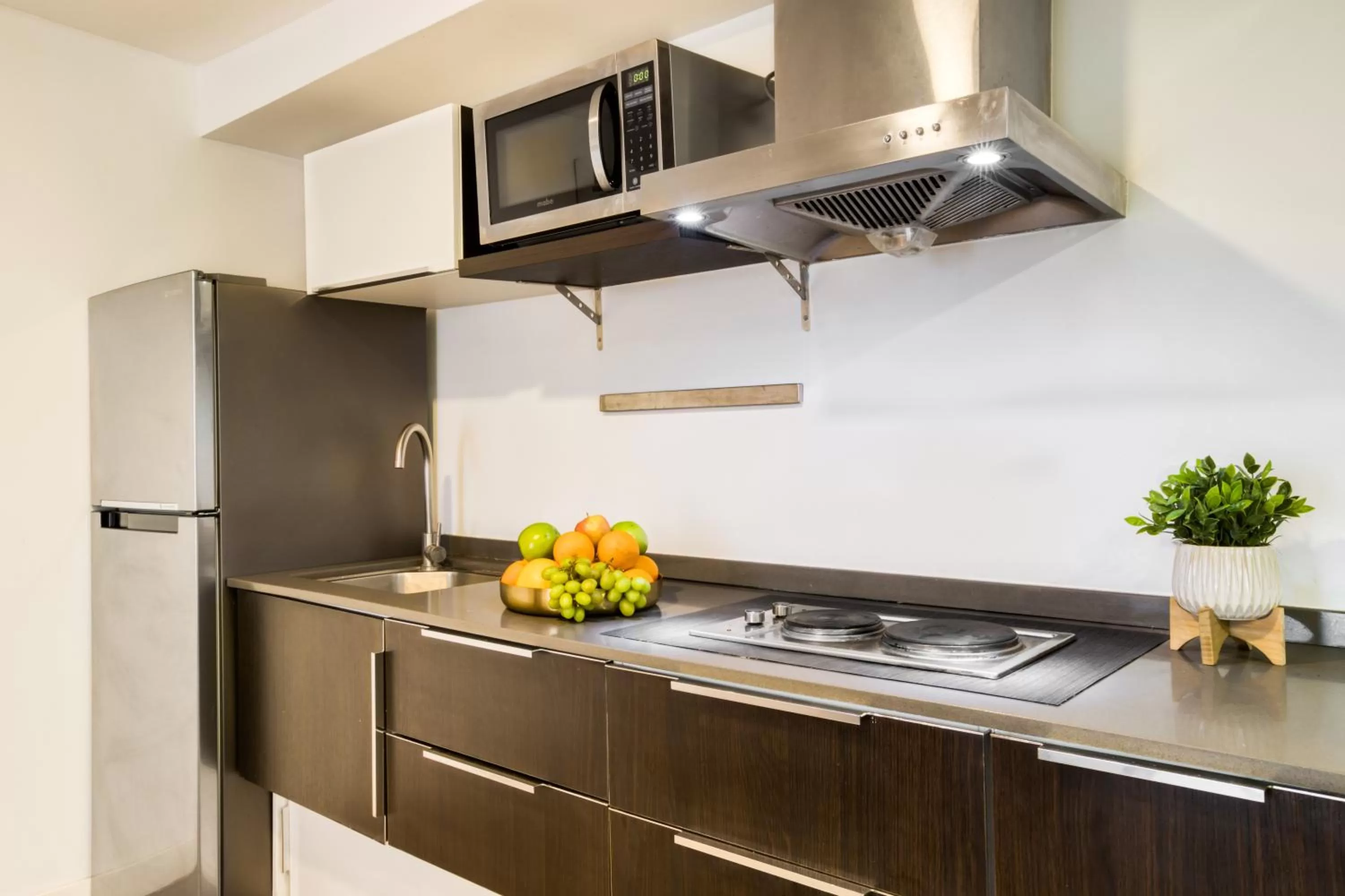 Kitchen or kitchenette in Eazy Centro by ULIV