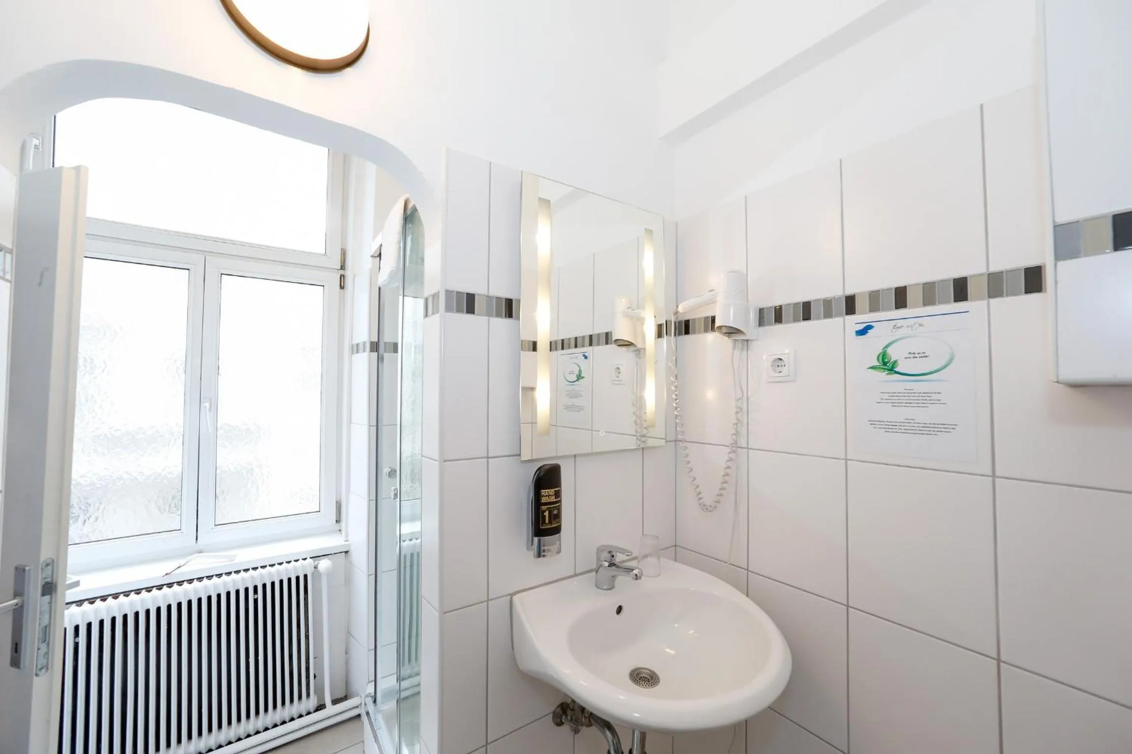 Timeout City Hotel, 5 min to city center, Self Check In