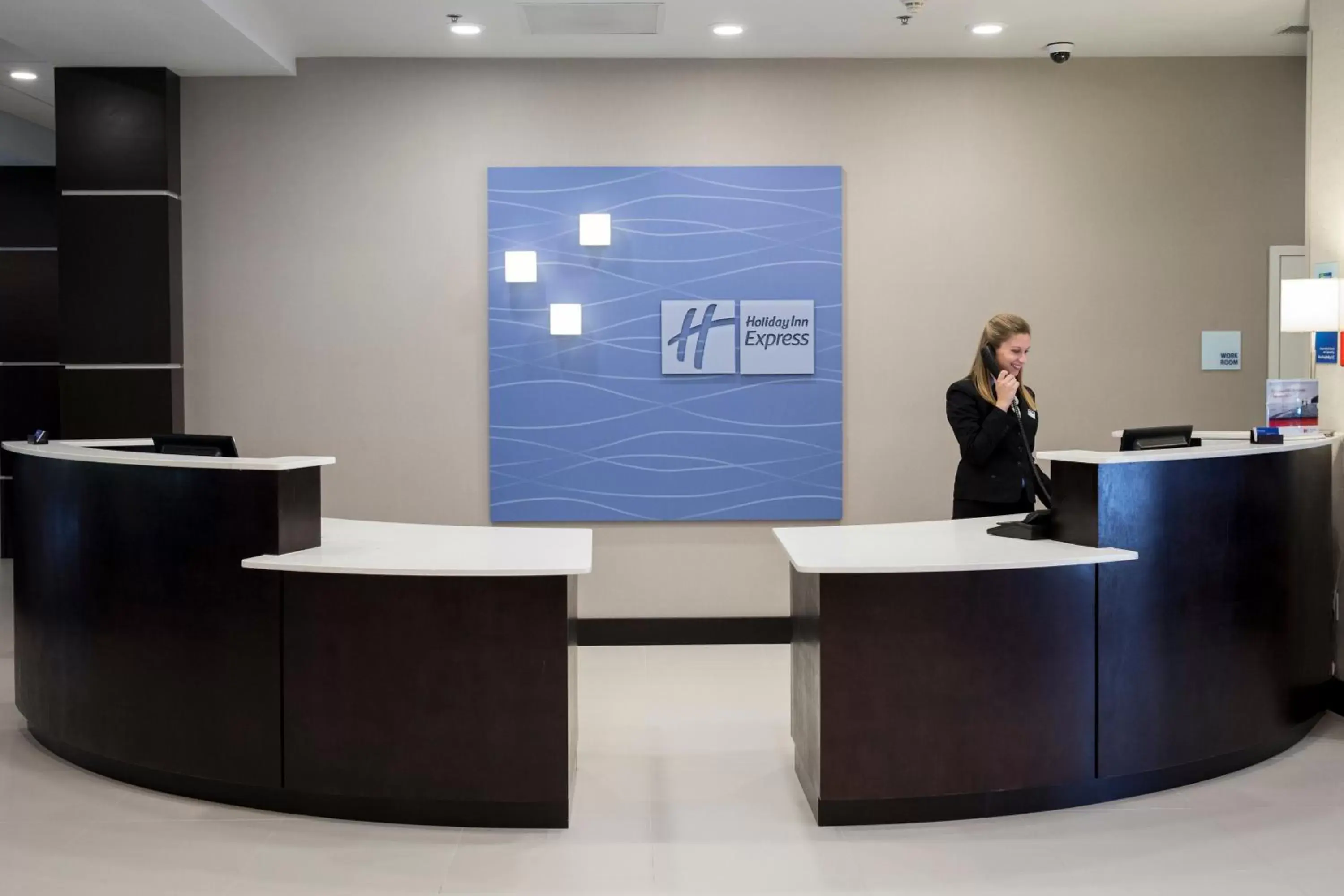 Property building, Lobby/Reception in Holiday Inn Express and Suites Edwardsville, an IHG Hotel